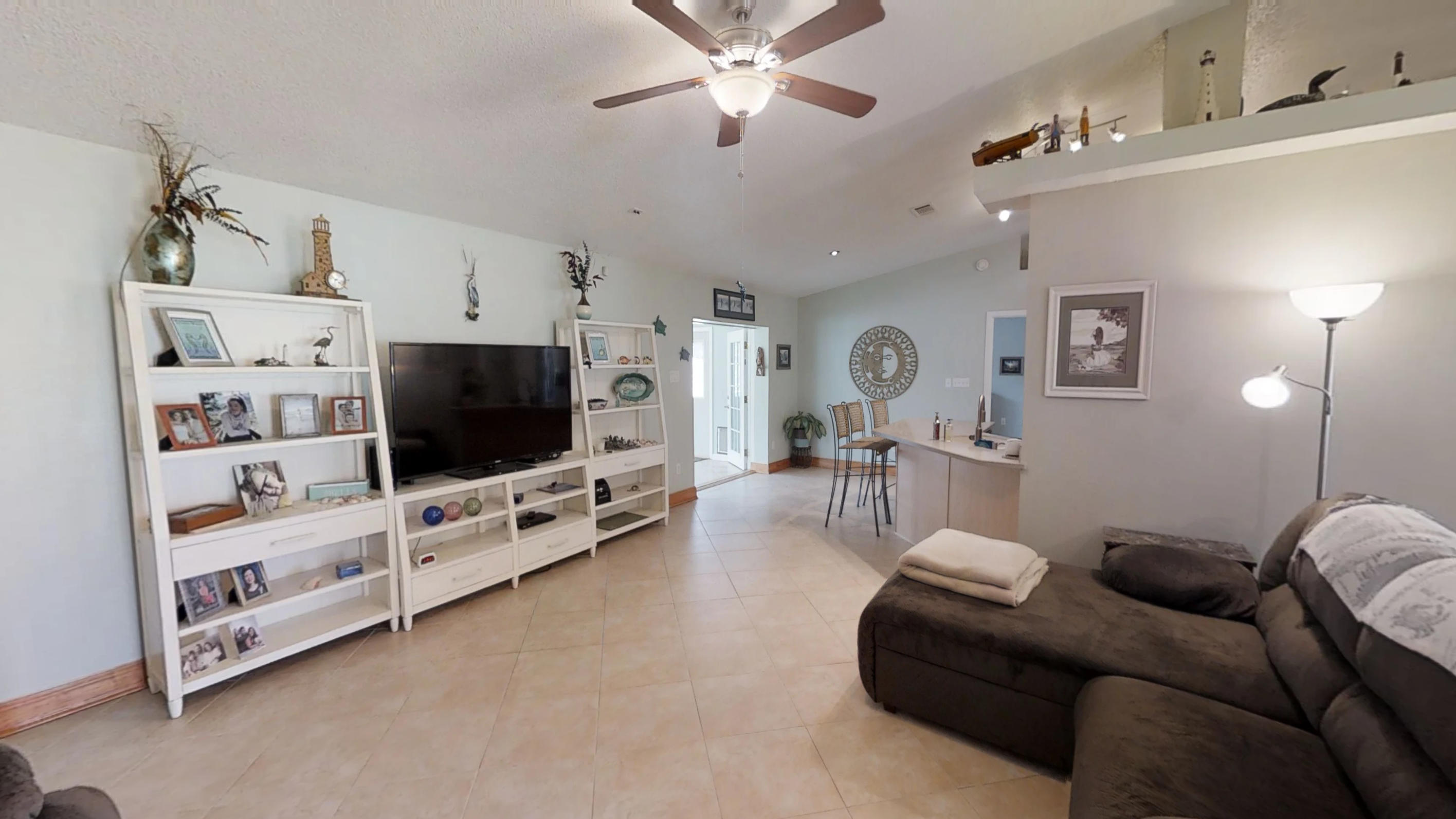 COUNTRY BREEZE ESTATES - Residential