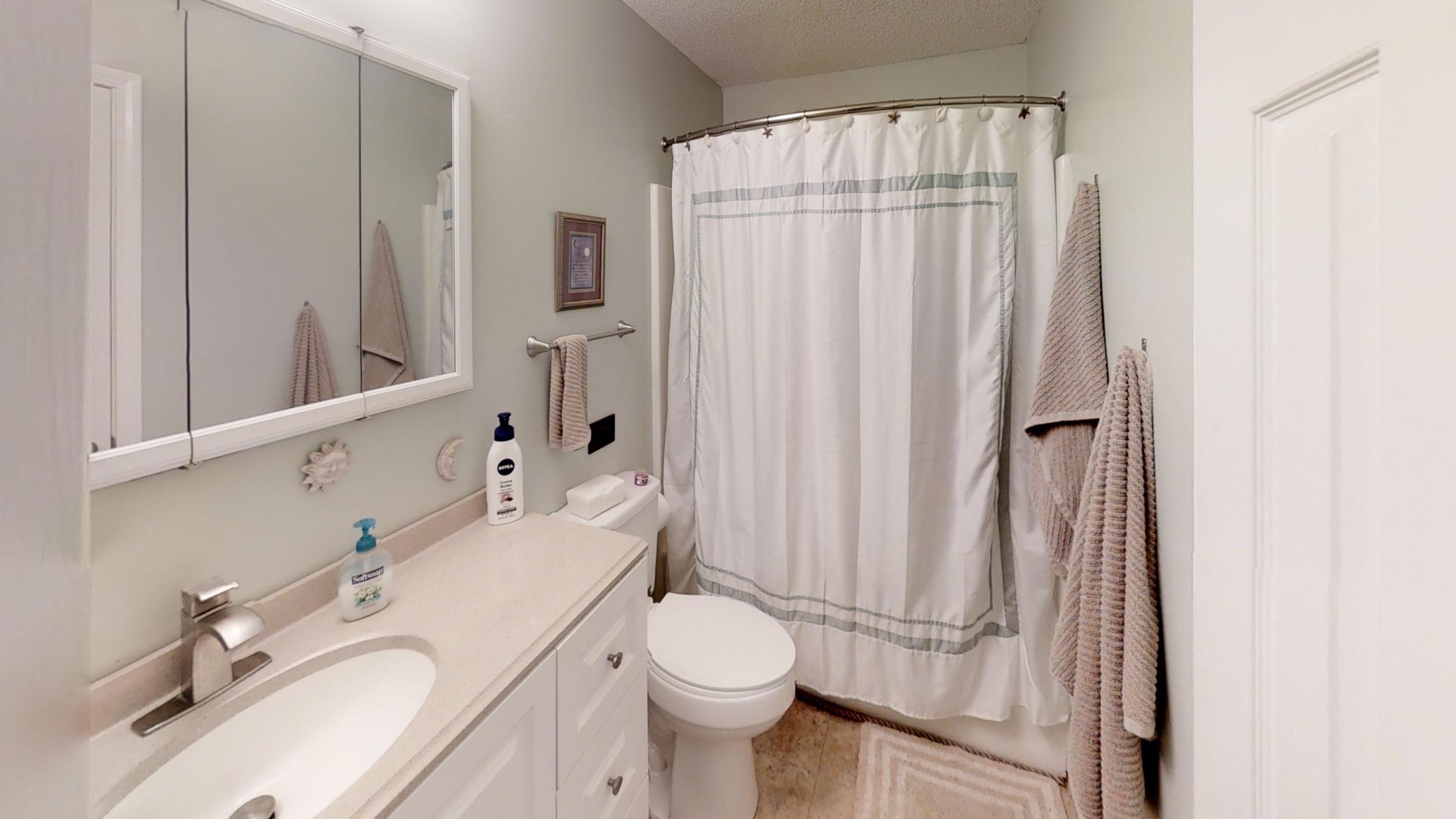 COUNTRY BREEZE ESTATES - Residential