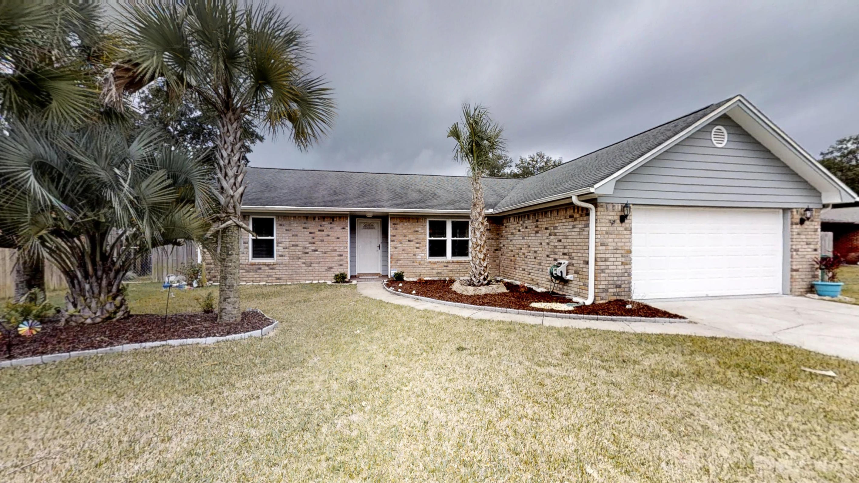 COUNTRY BREEZE ESTATES - Residential