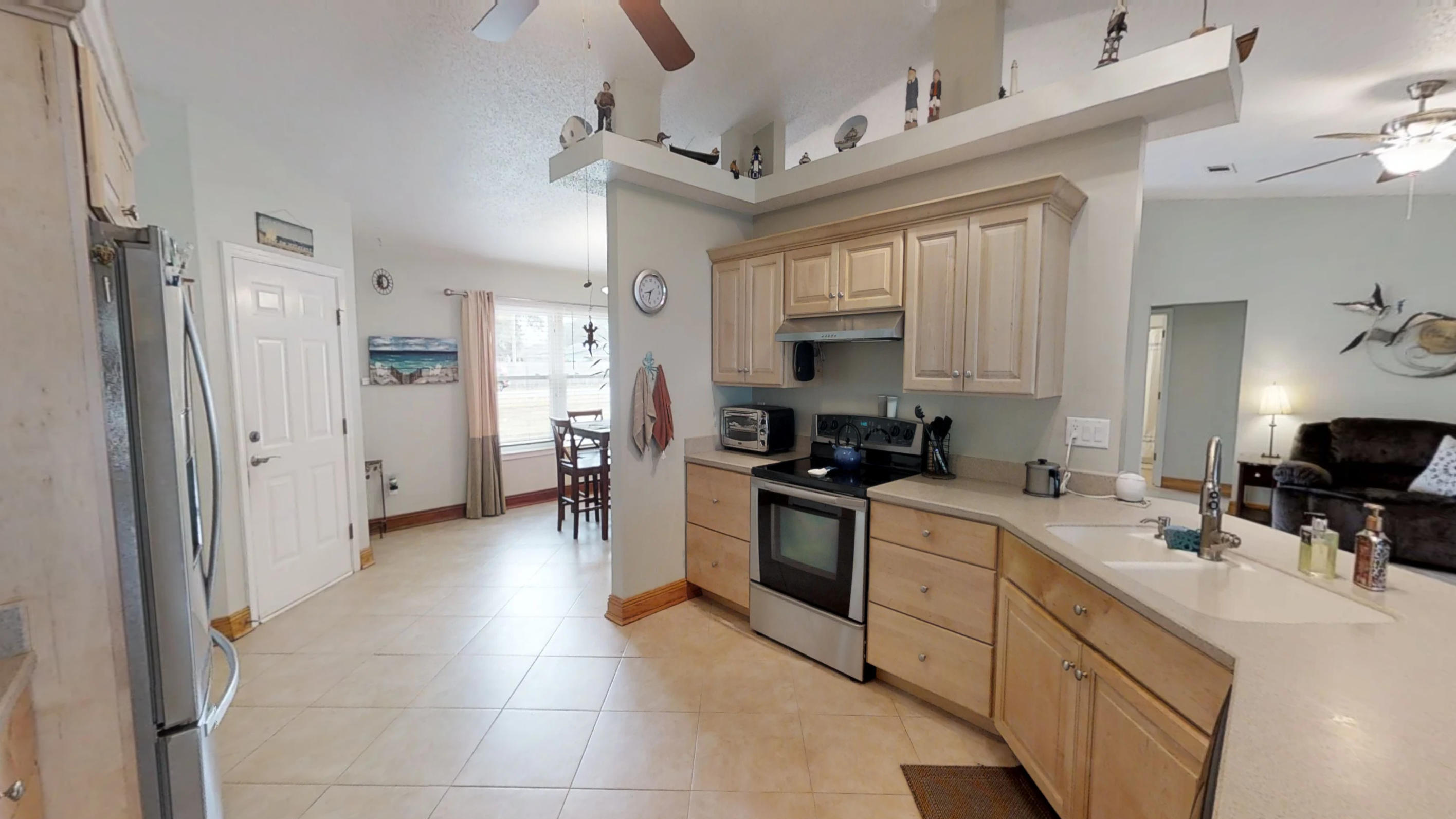 COUNTRY BREEZE ESTATES - Residential