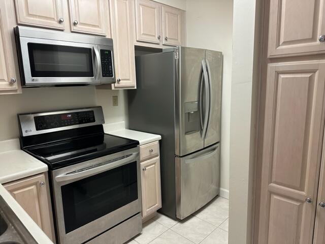 LAKESIDE CONDO AT BLUEWATER BAY - Residential Lease