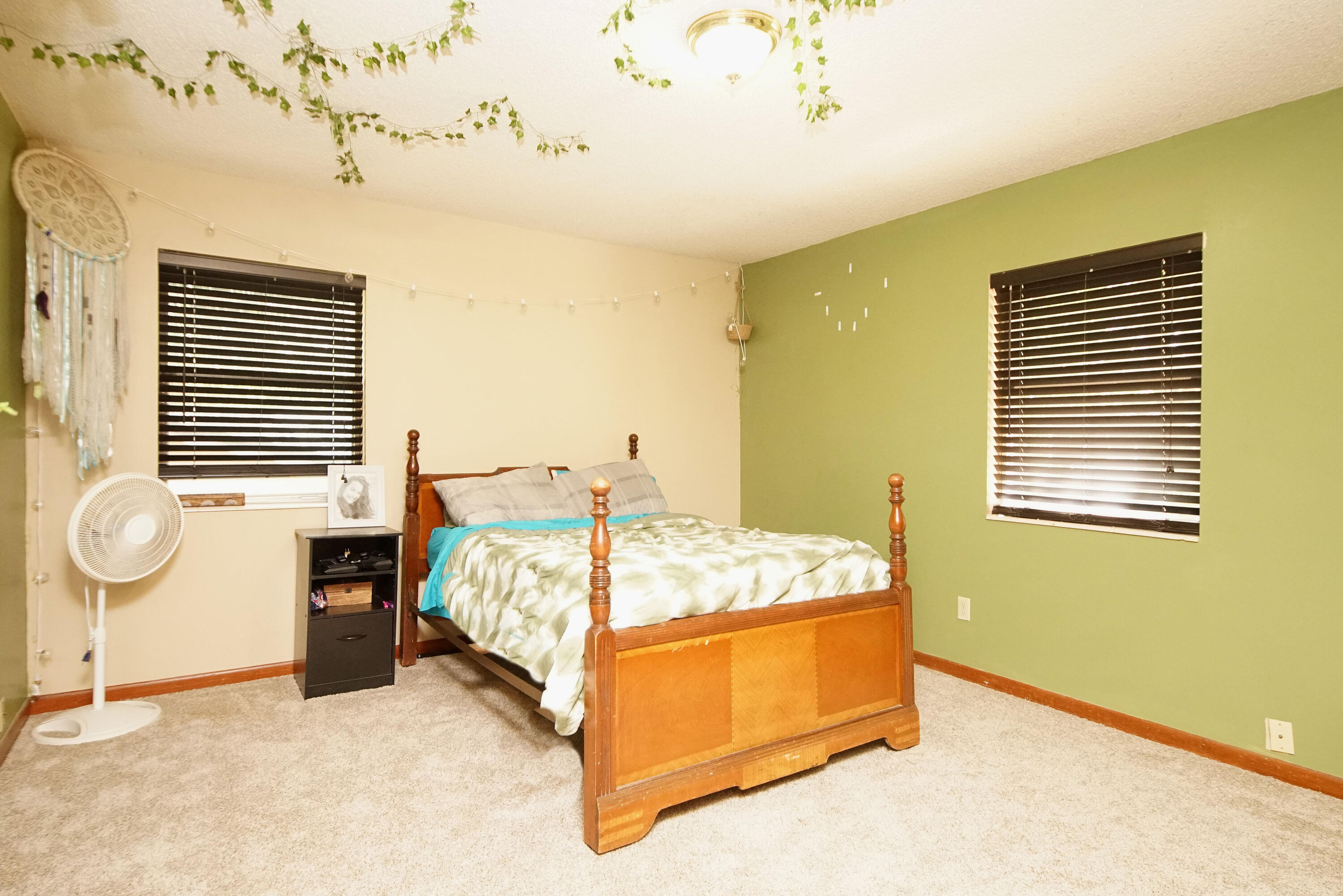 MCLAUGHLIN & HARRIS - Residential