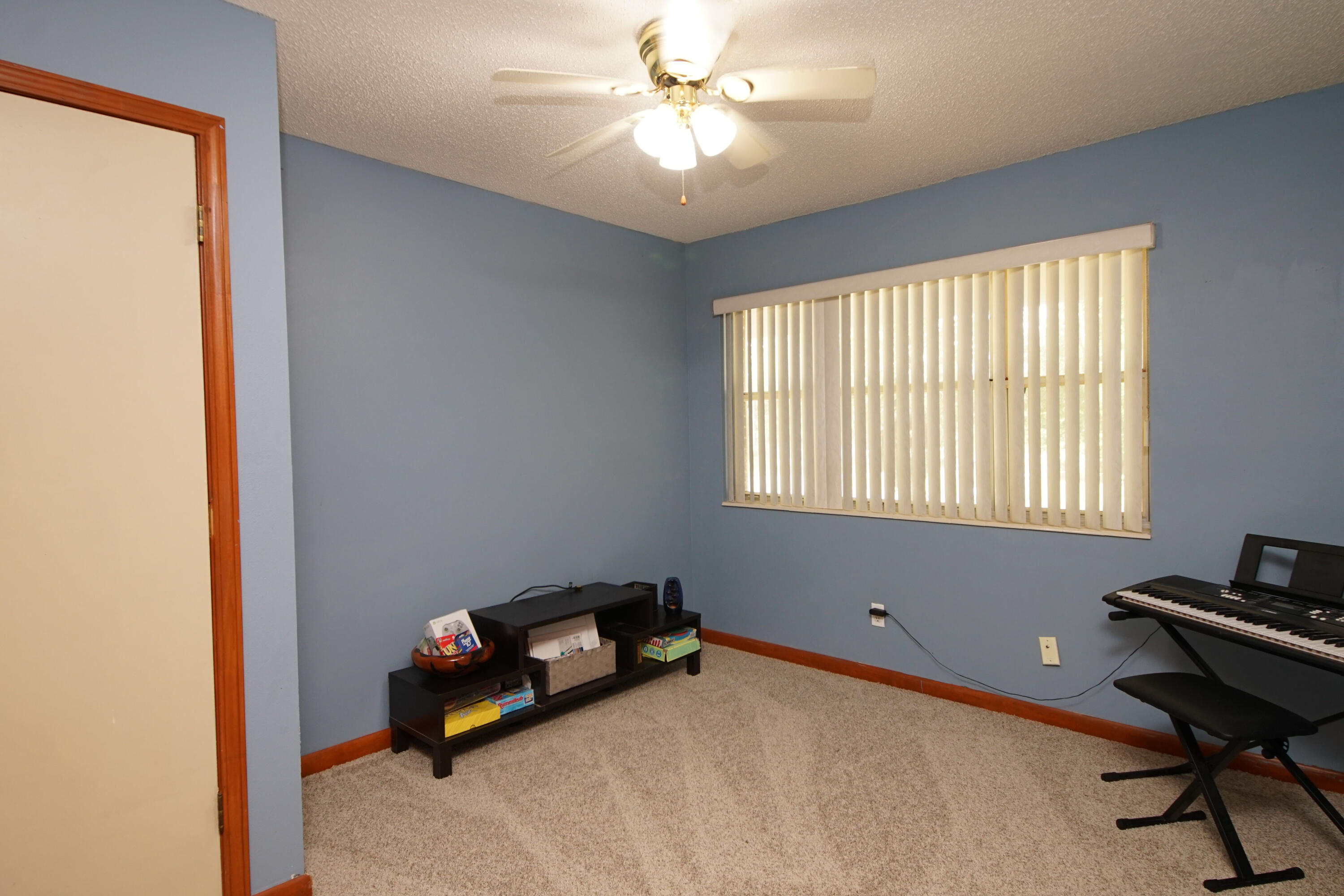 MCLAUGHLIN & HARRIS - Residential