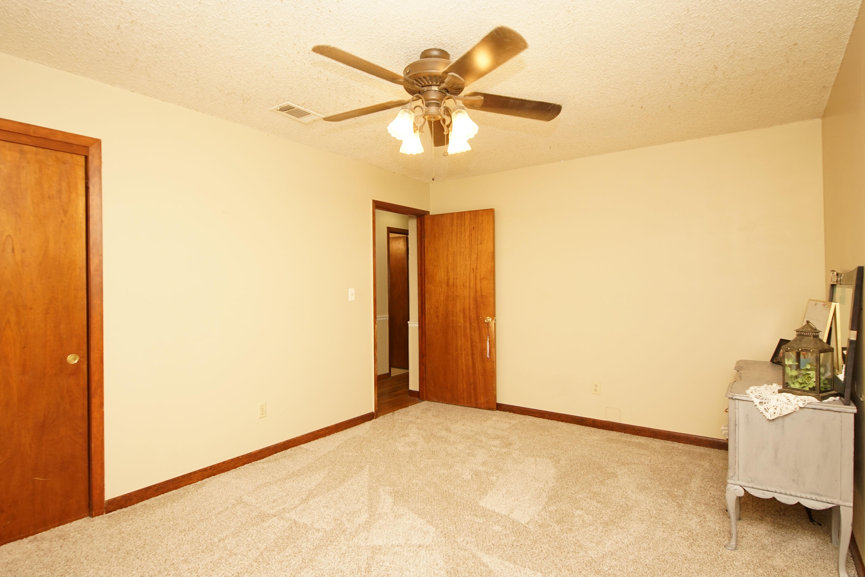 MCLAUGHLIN & HARRIS - Residential