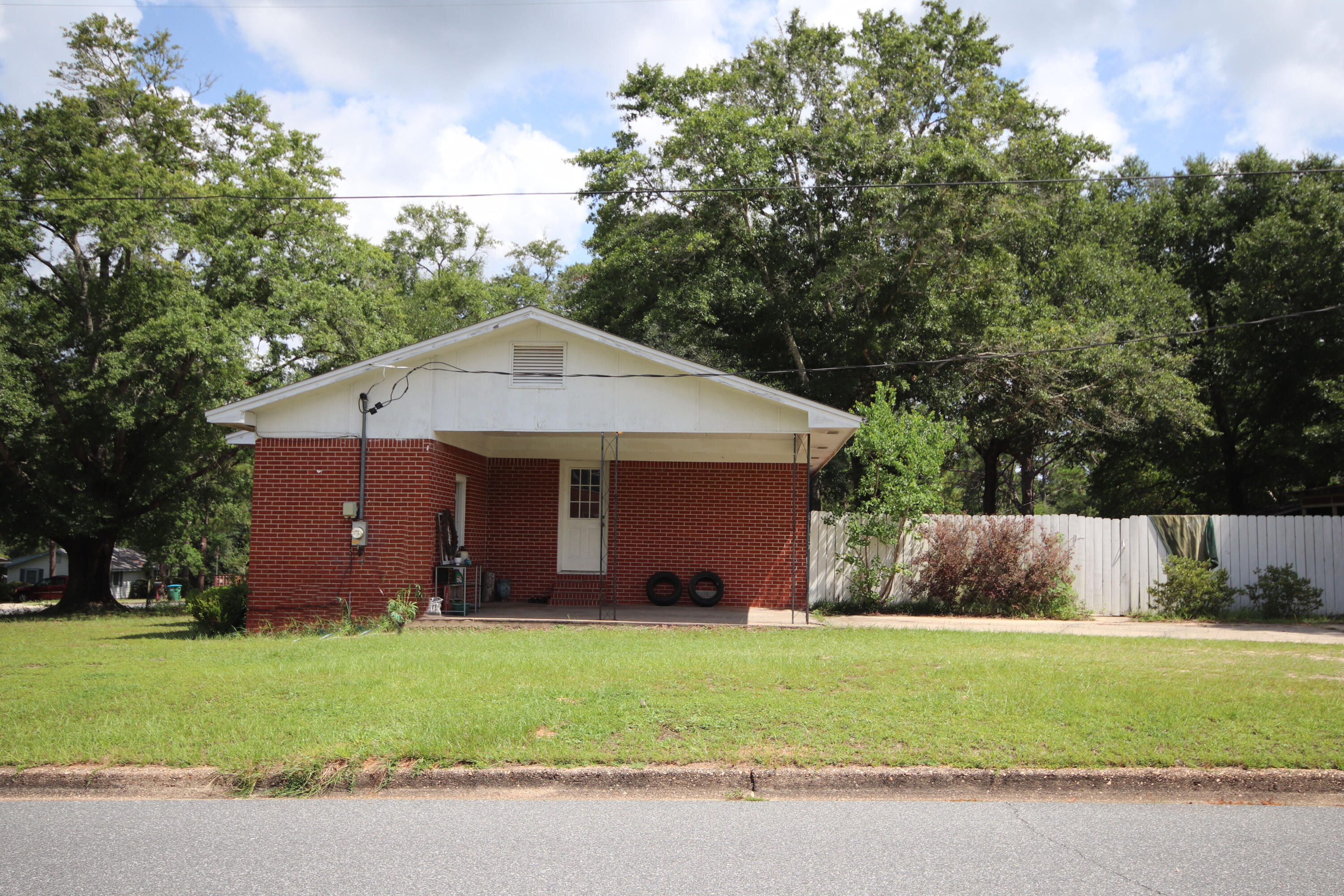 MCLAUGHLIN & HARRIS - Residential