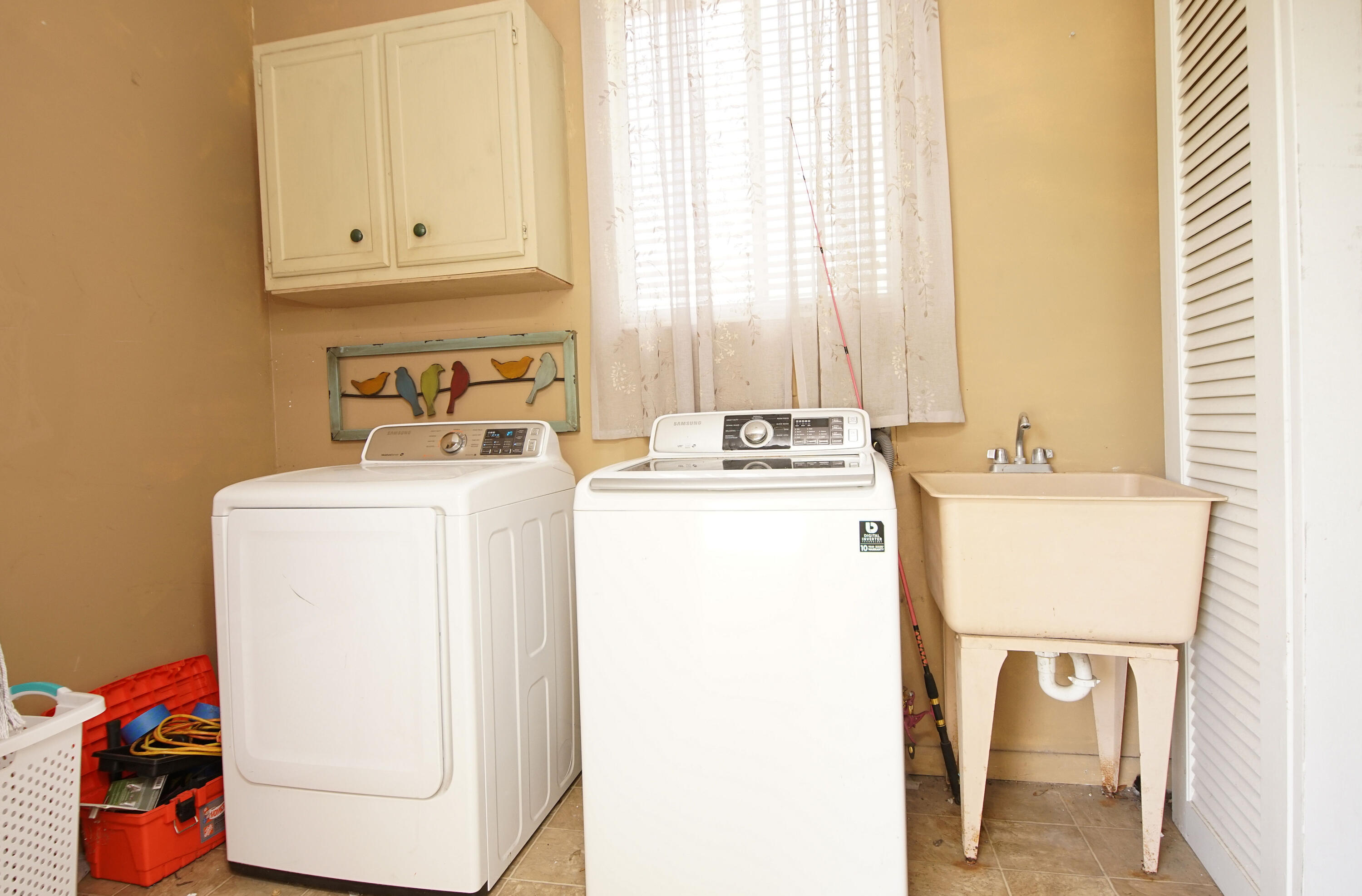 MCLAUGHLIN & HARRIS - Residential