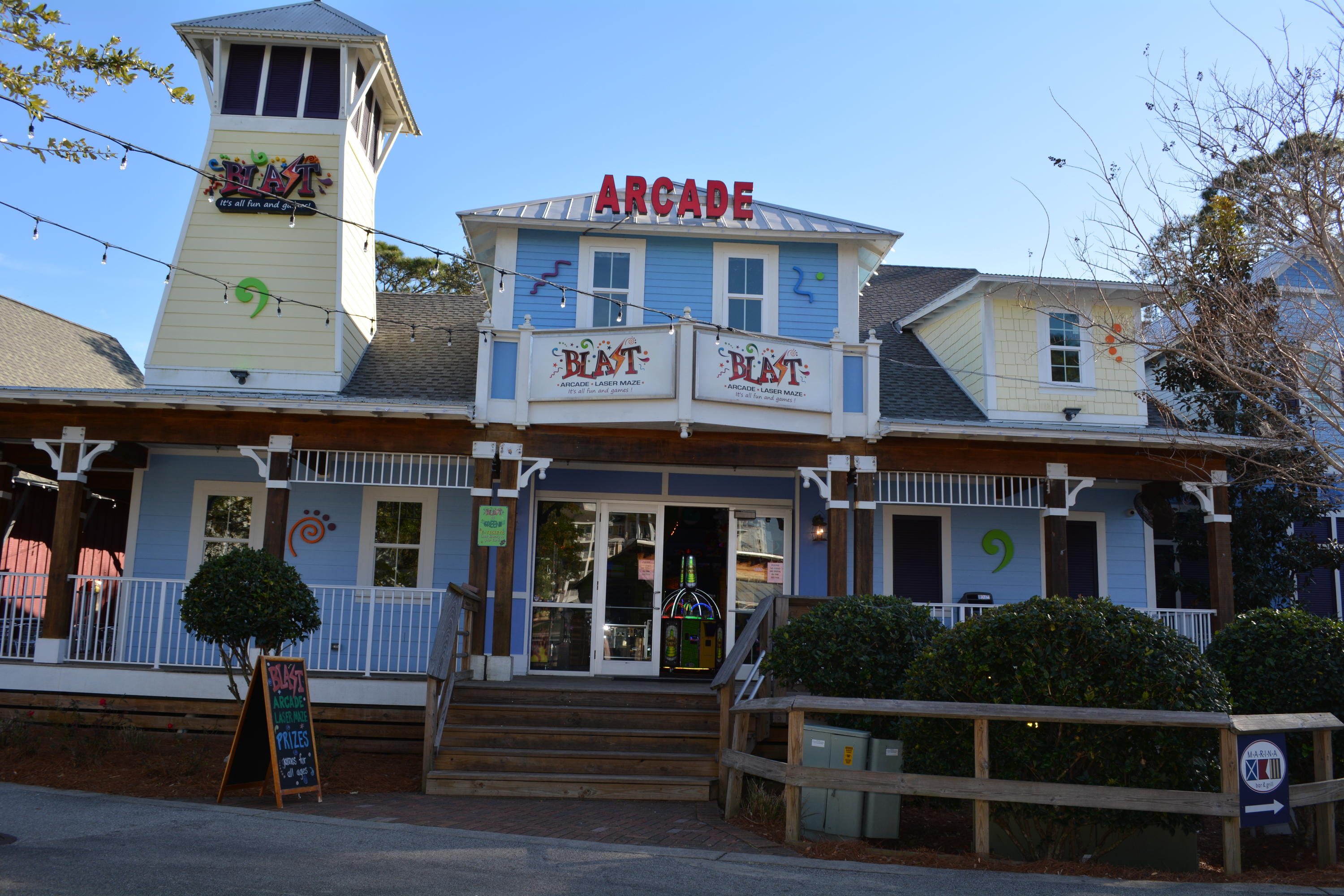 BAYTOWNE AVE EAST - Residential