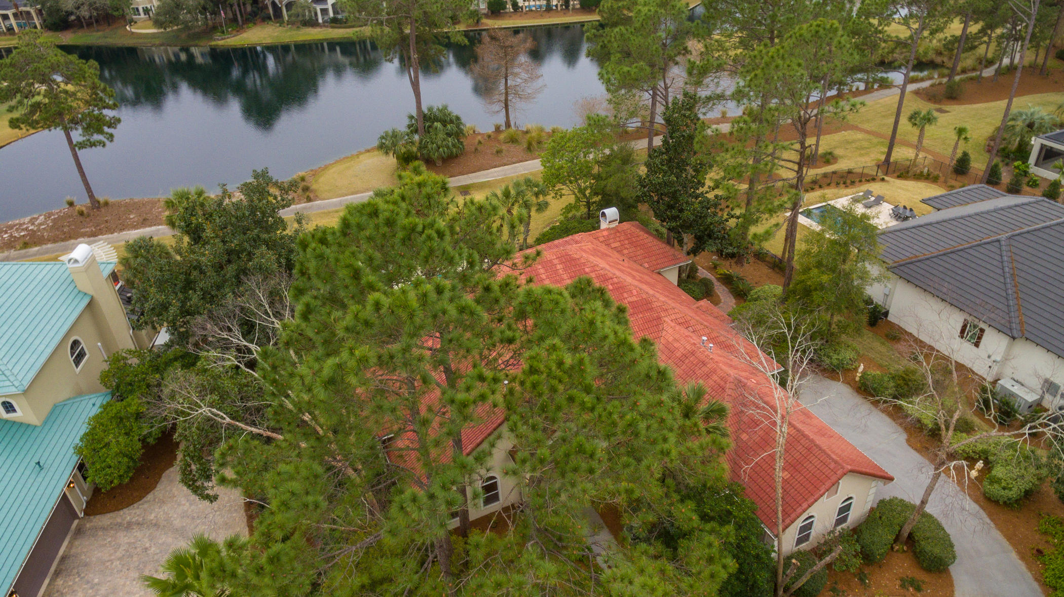 BAYTOWNE AVE EAST - Residential
