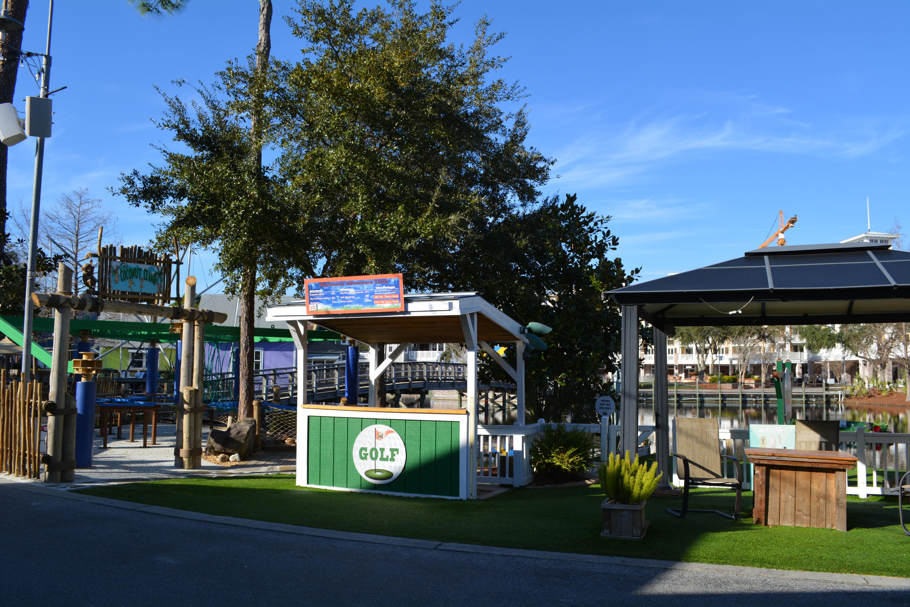 BAYTOWNE AVE EAST - Residential