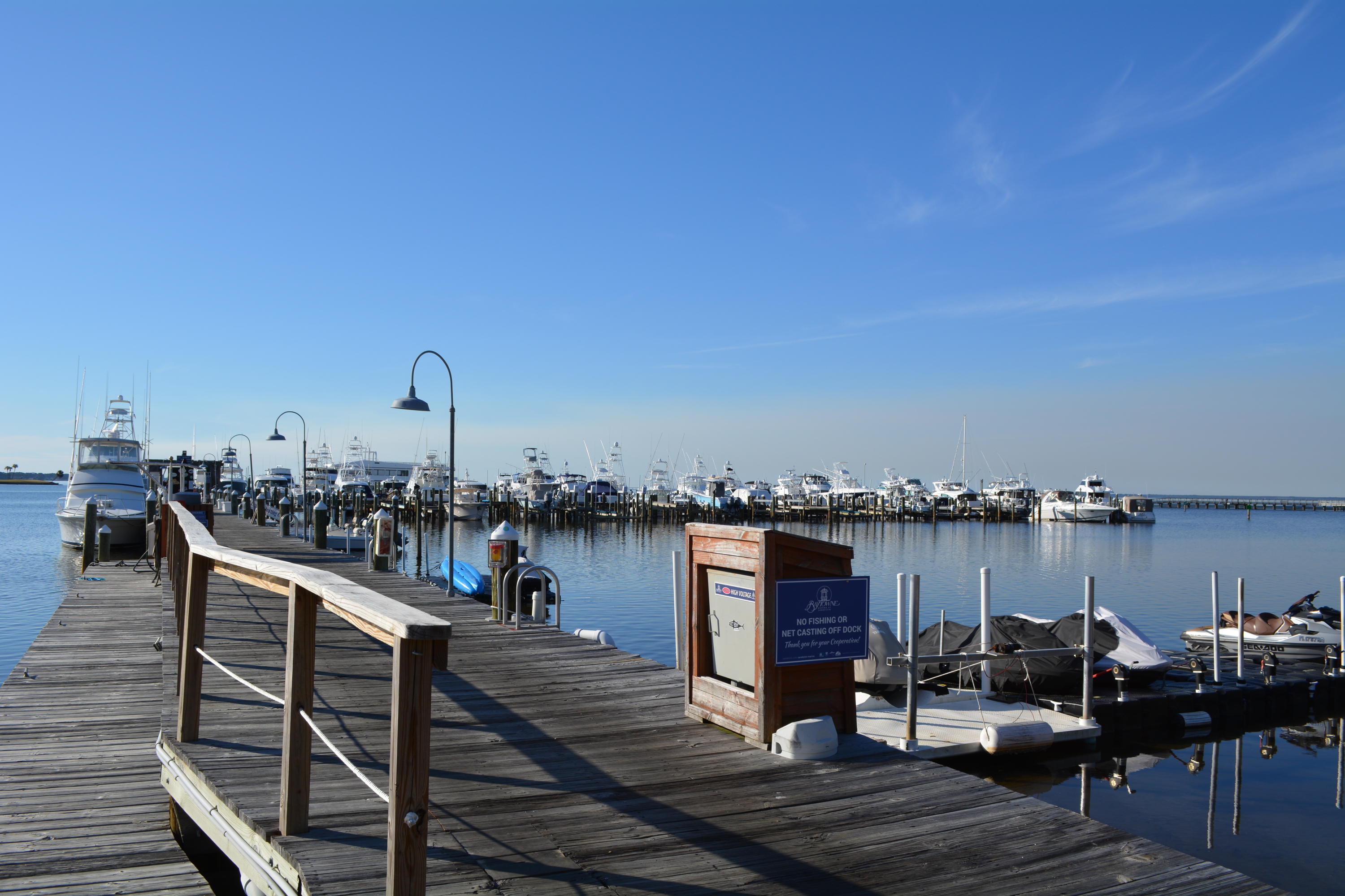 BAYTOWNE AVE EAST - Residential