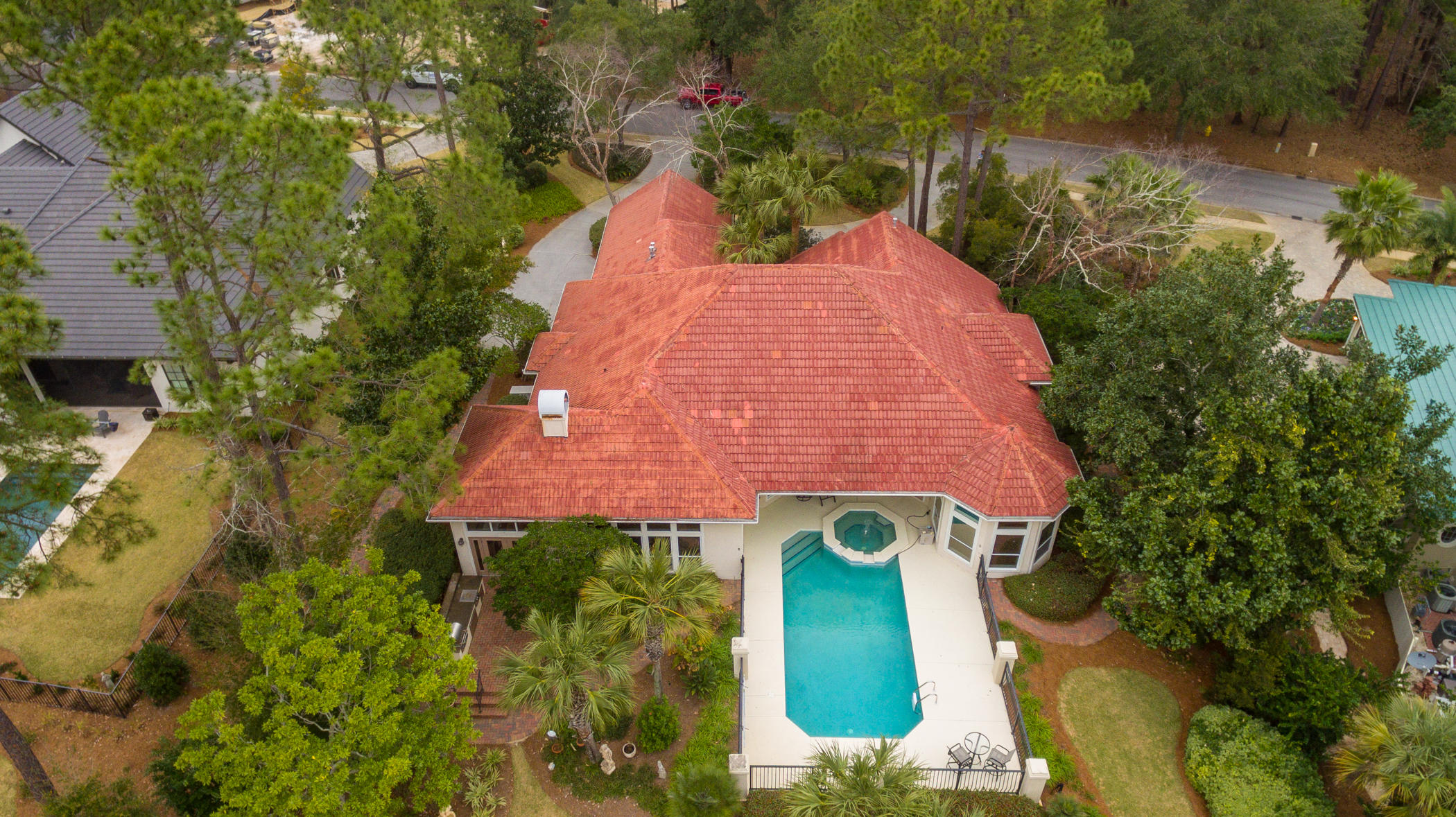 BAYTOWNE AVE EAST - Residential