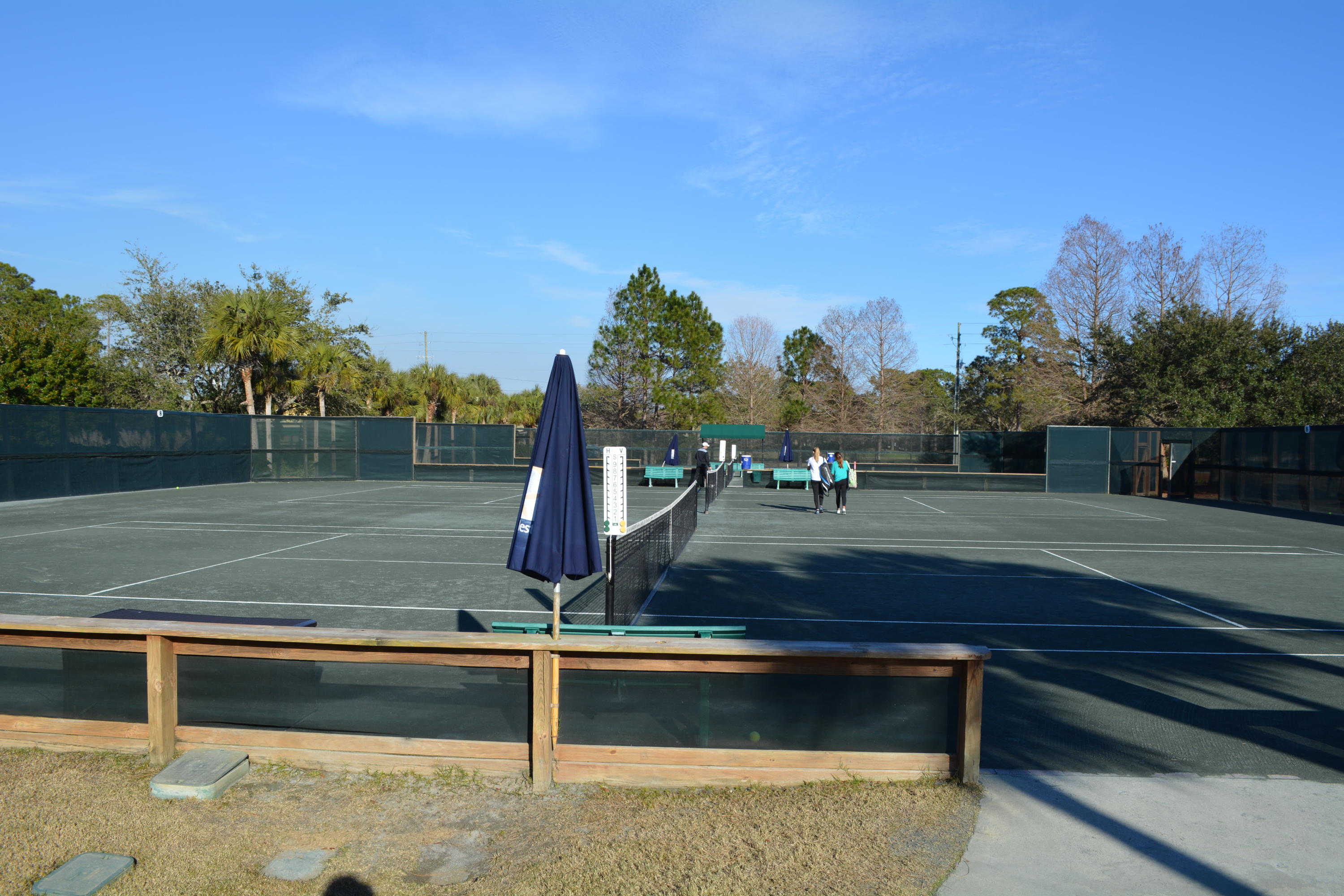 BAYTOWNE AVE EAST - Residential