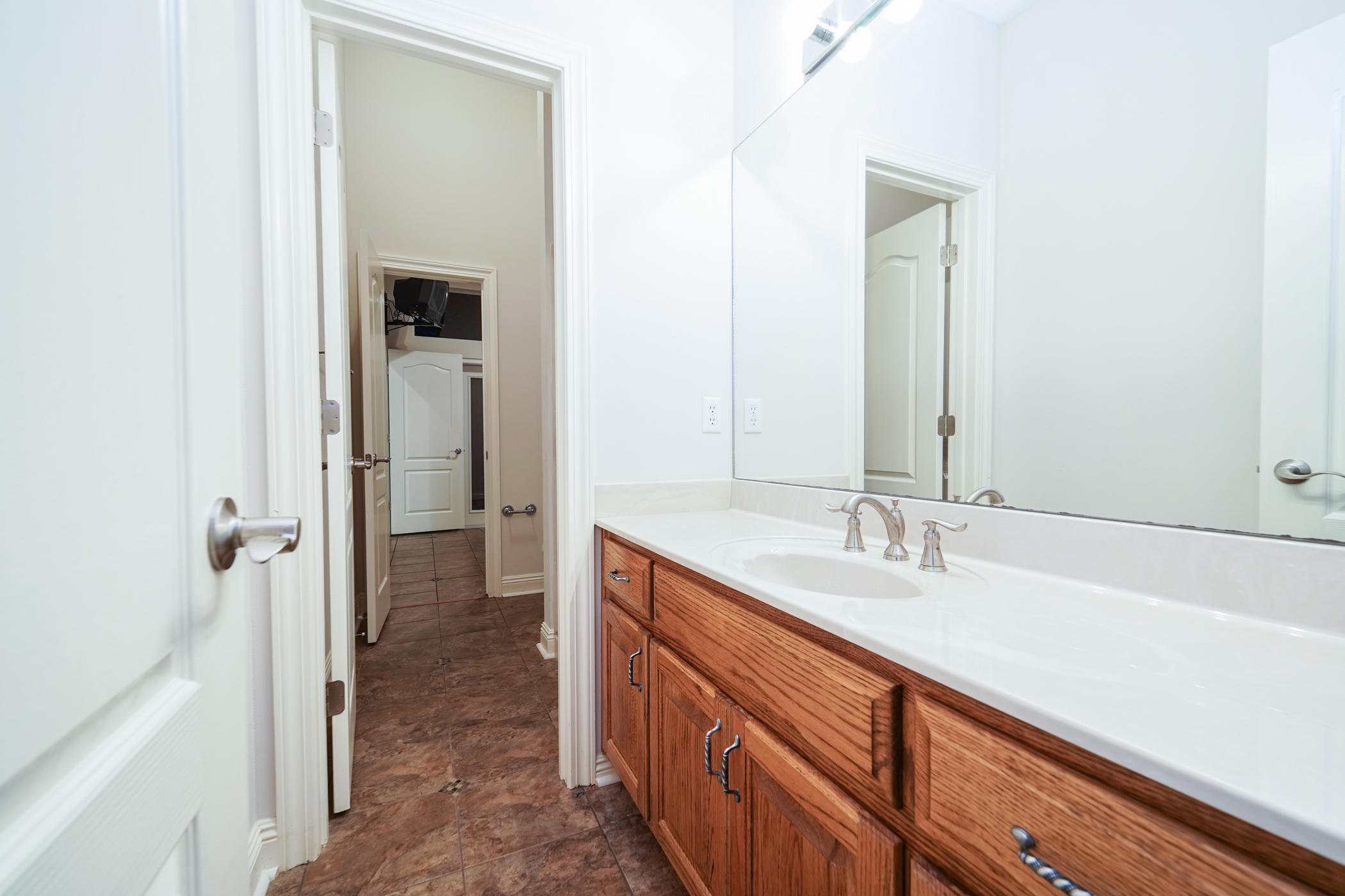 BAYTOWNE AVE EAST - Residential
