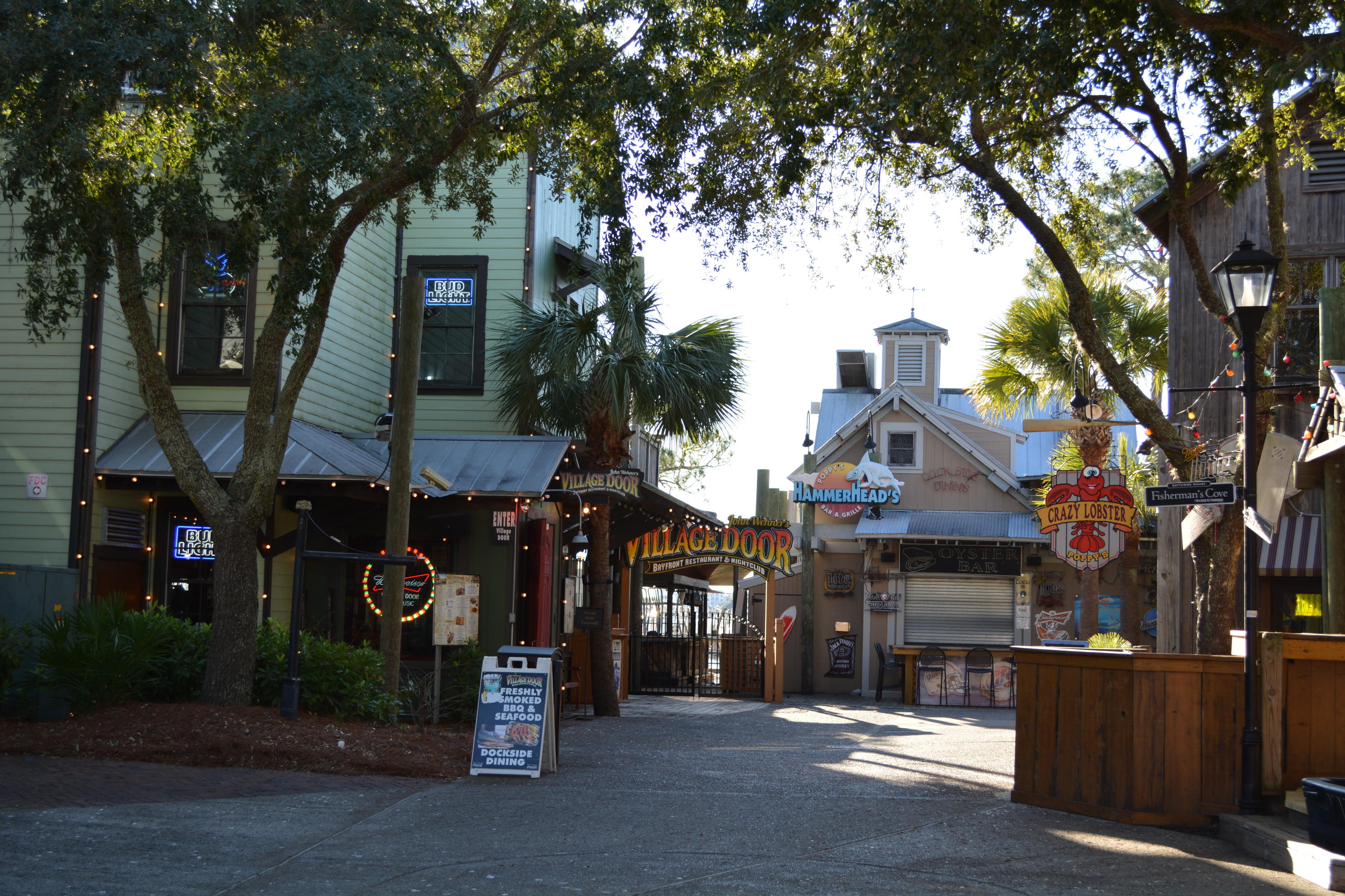 BAYTOWNE AVE EAST - Residential