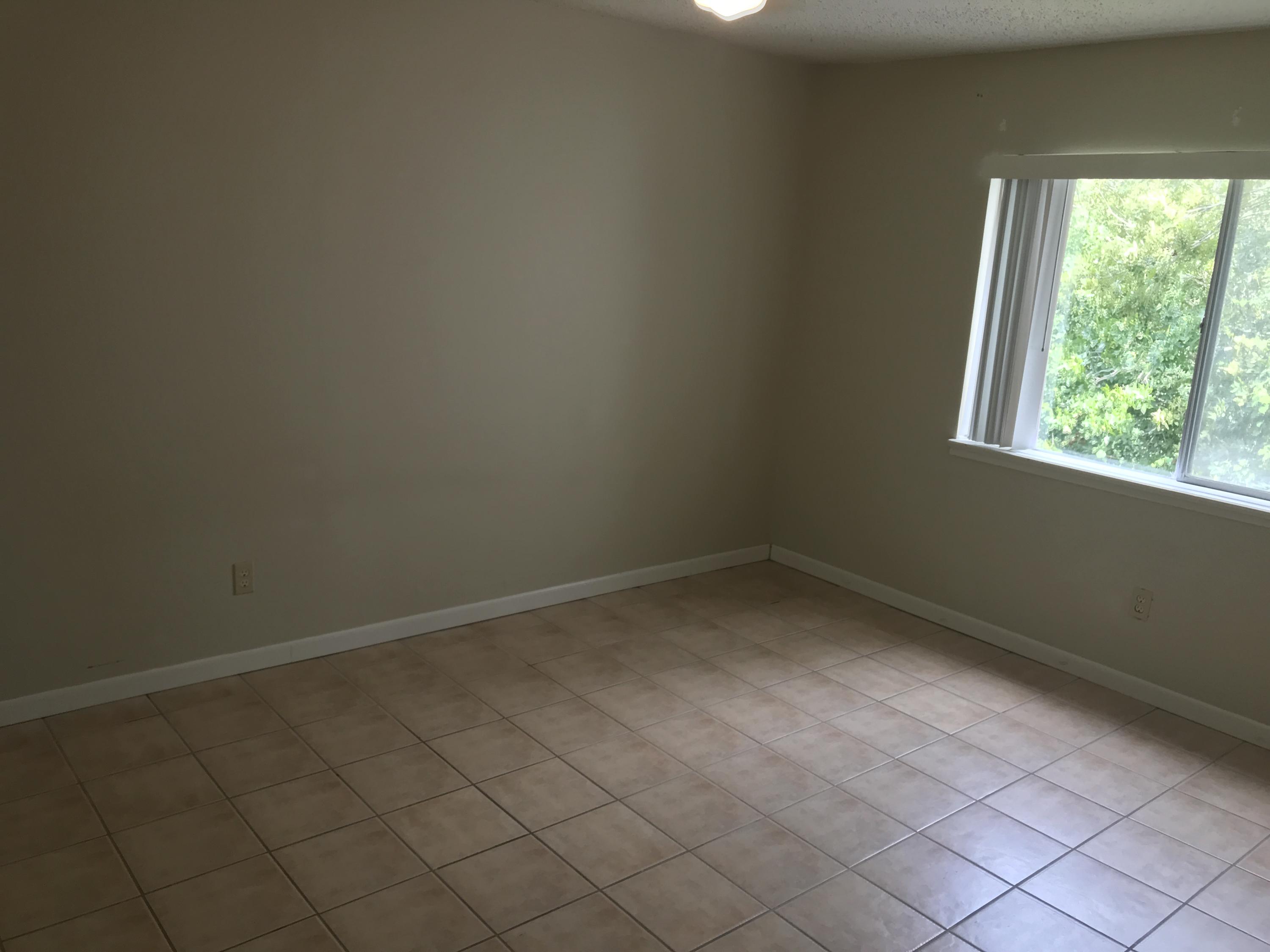 VALENCIA CONDO - Residential