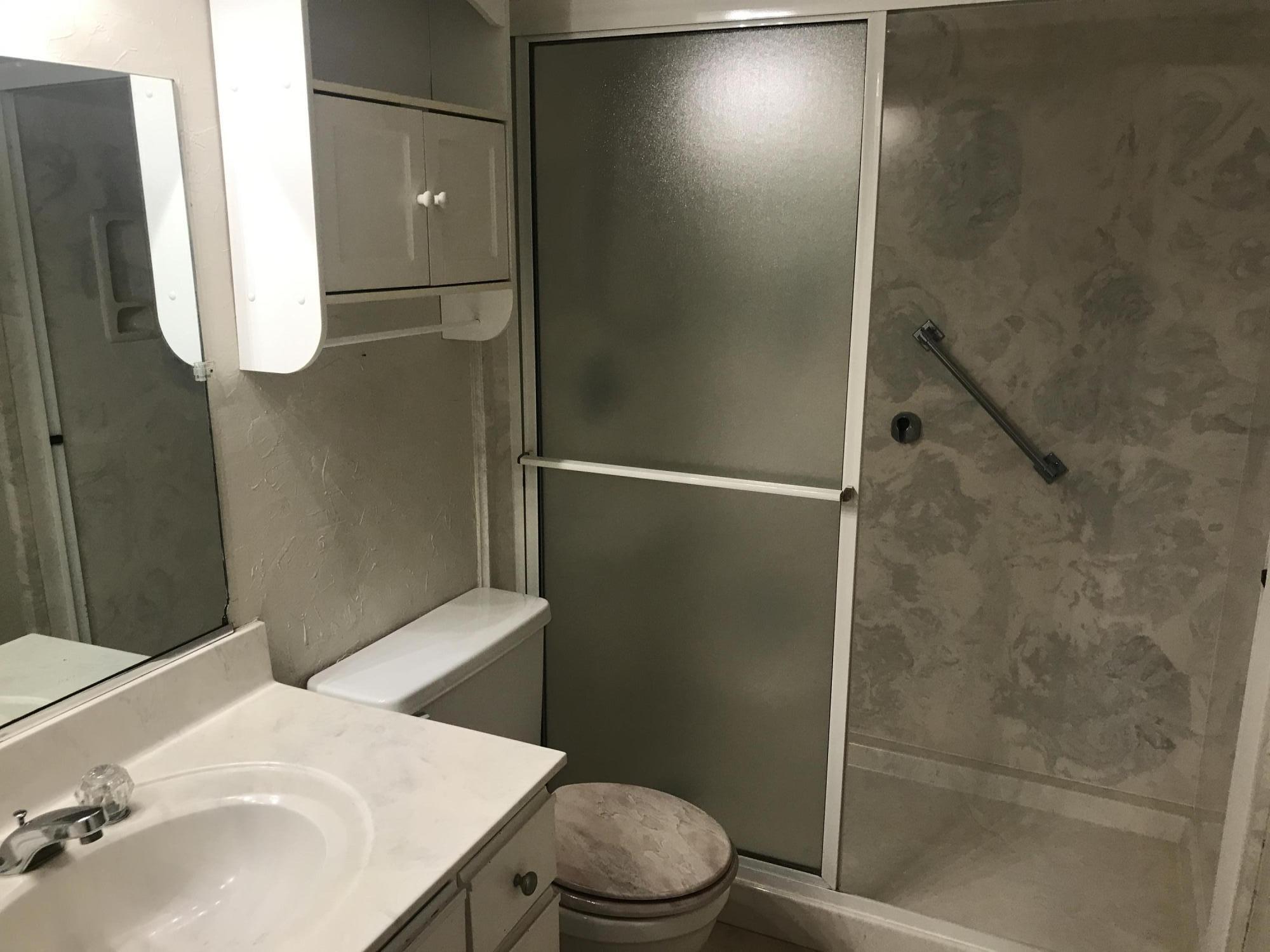 VALENCIA CONDO - Residential