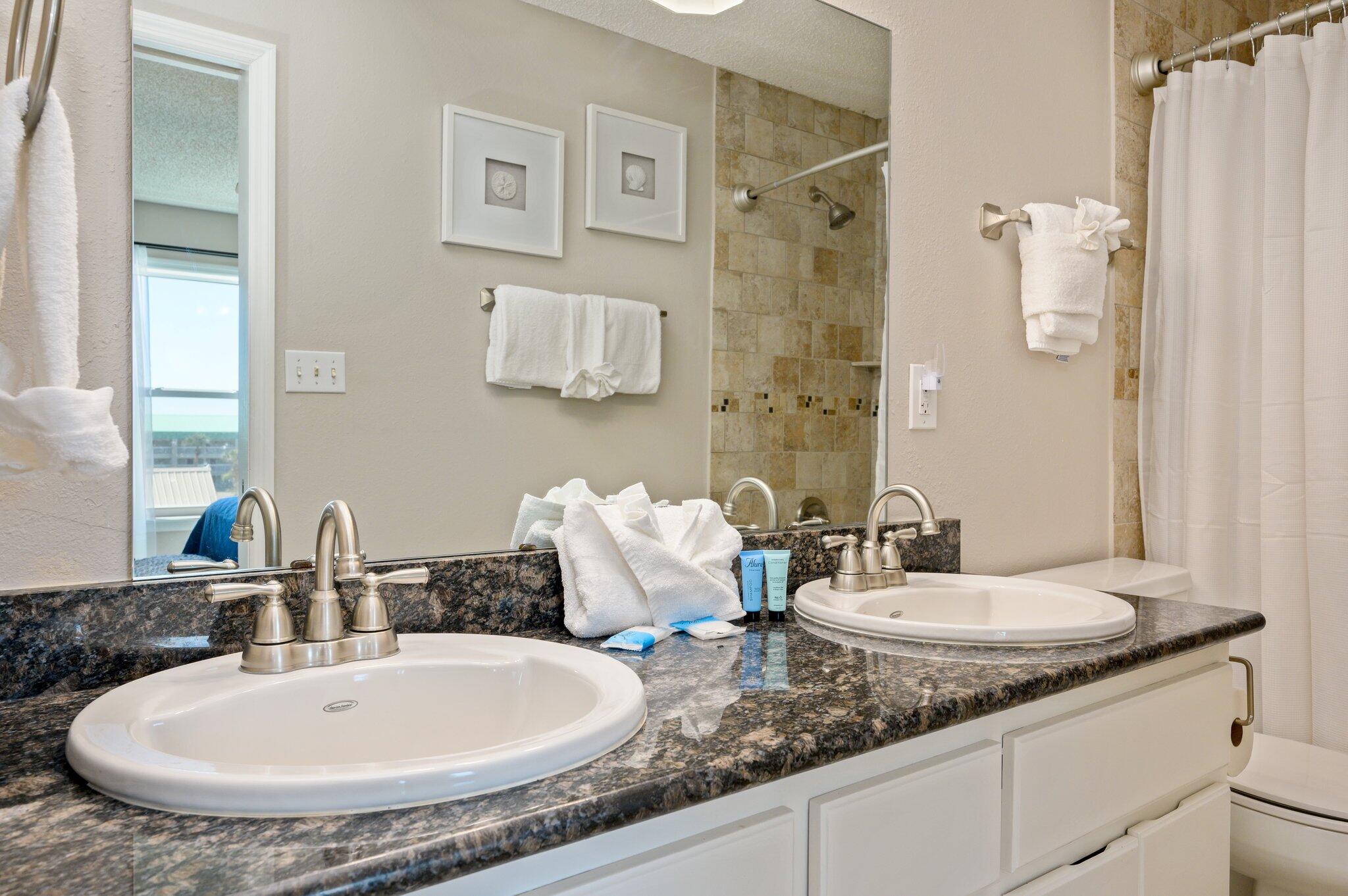 ST MARTIN BEACHWALK VILLAS - Residential