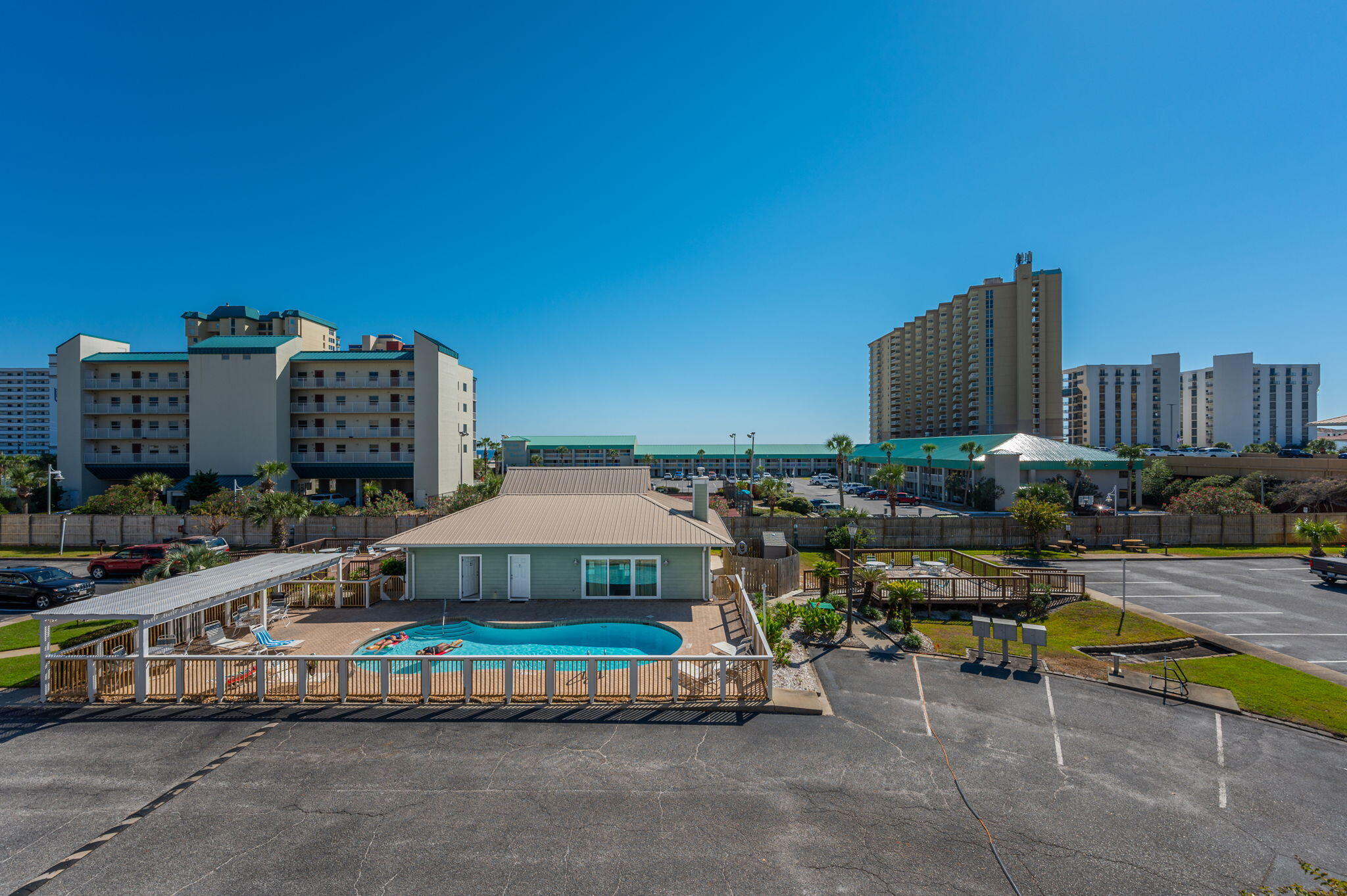ST MARTIN BEACHWALK VILLAS - Residential