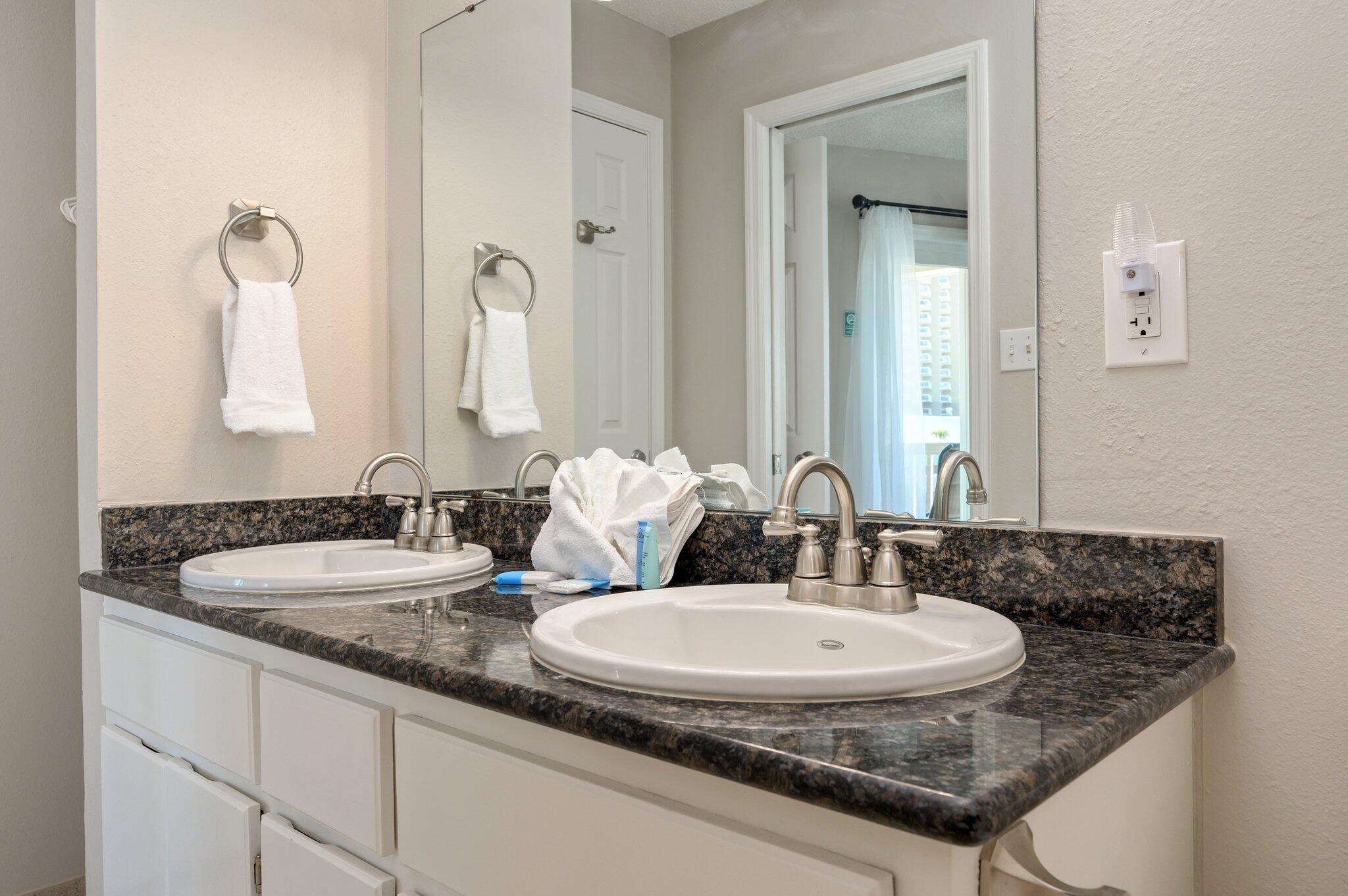 ST MARTIN BEACHWALK VILLAS - Residential