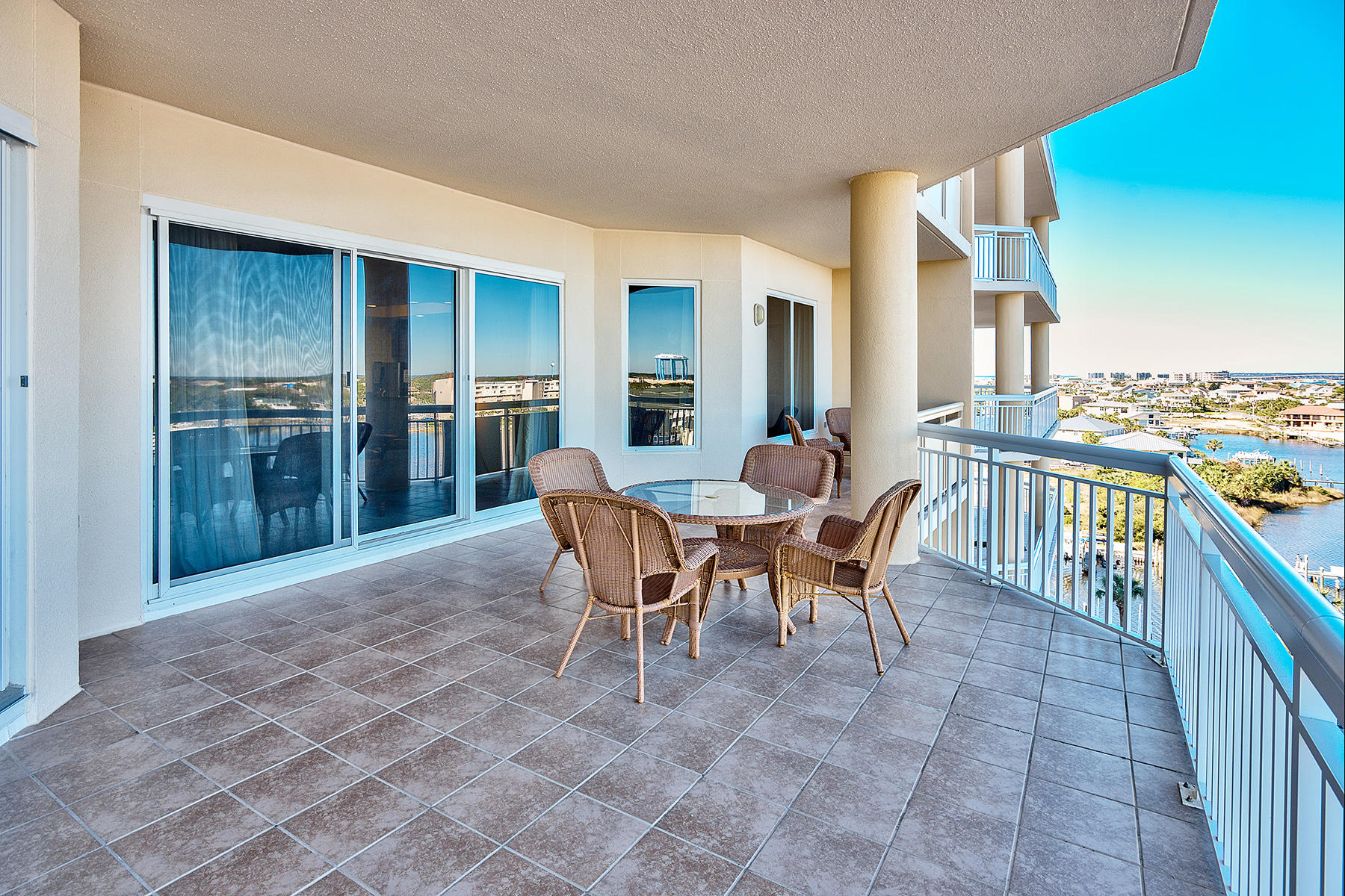 HARBOR LANDING - Residential