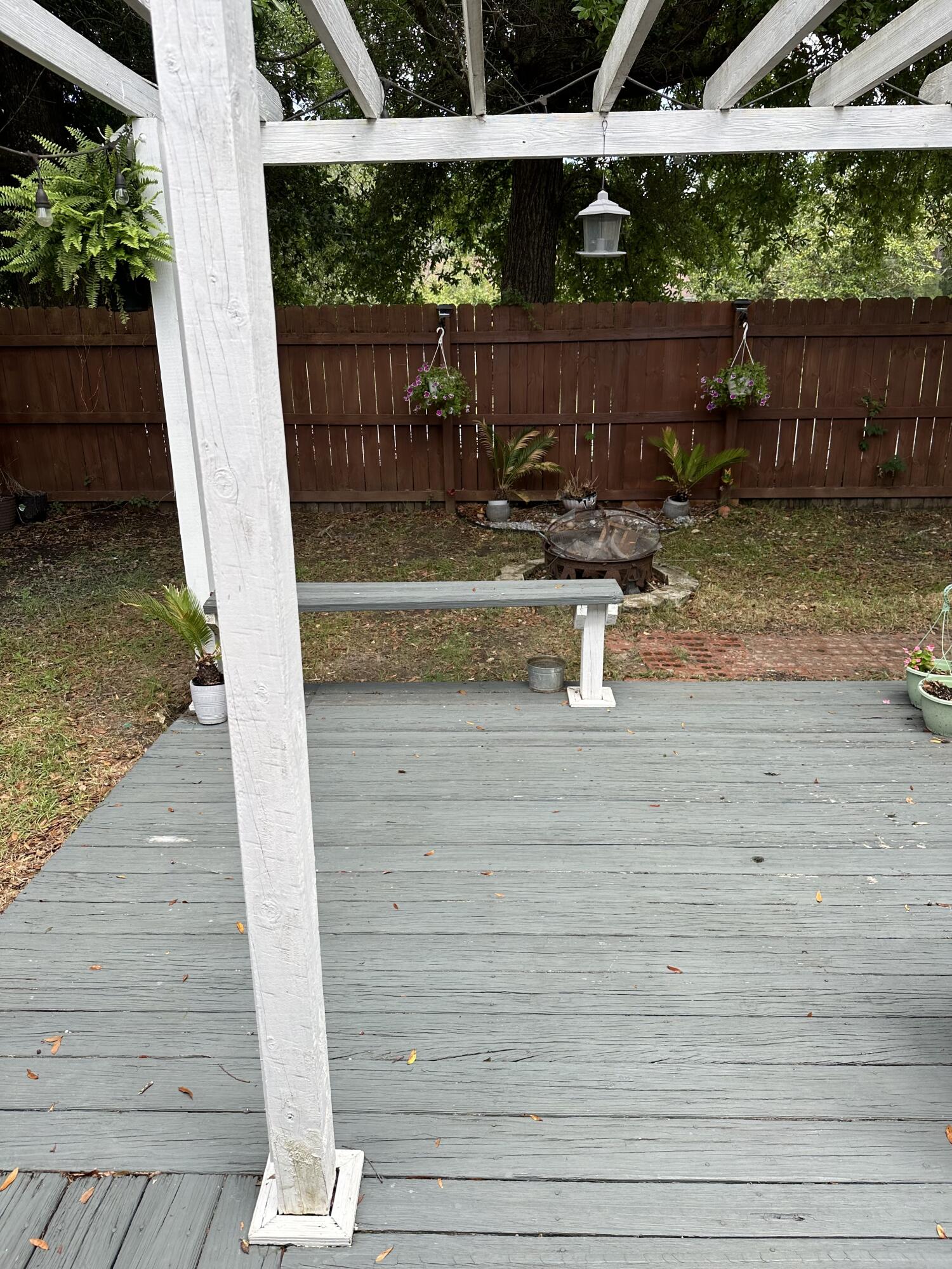 KELLY HILL & CRYSTAL (232202.00) - Residential Lease