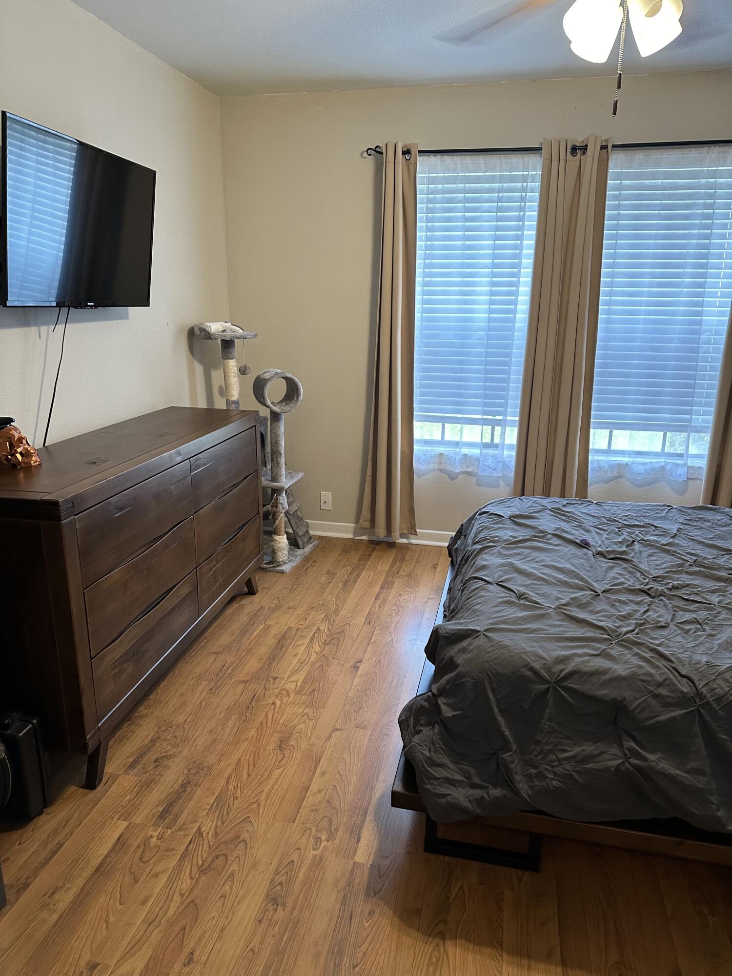 KELLY HILL & CRYSTAL (232202.00) - Residential Lease