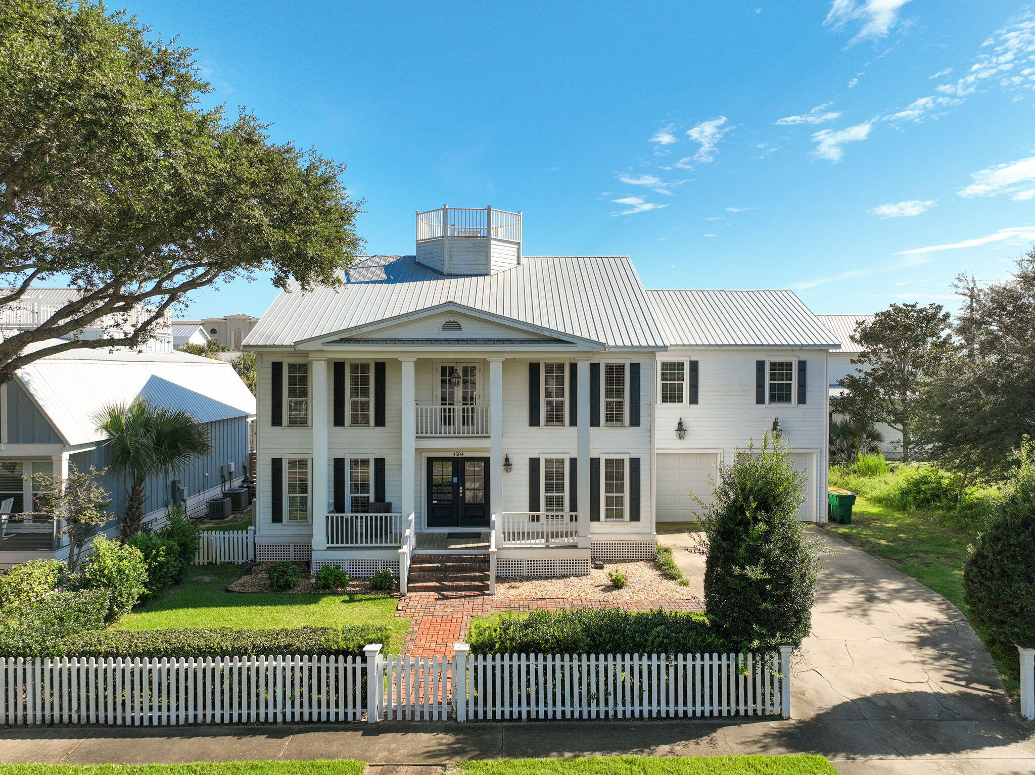 CRYSTAL BEACH - Residential