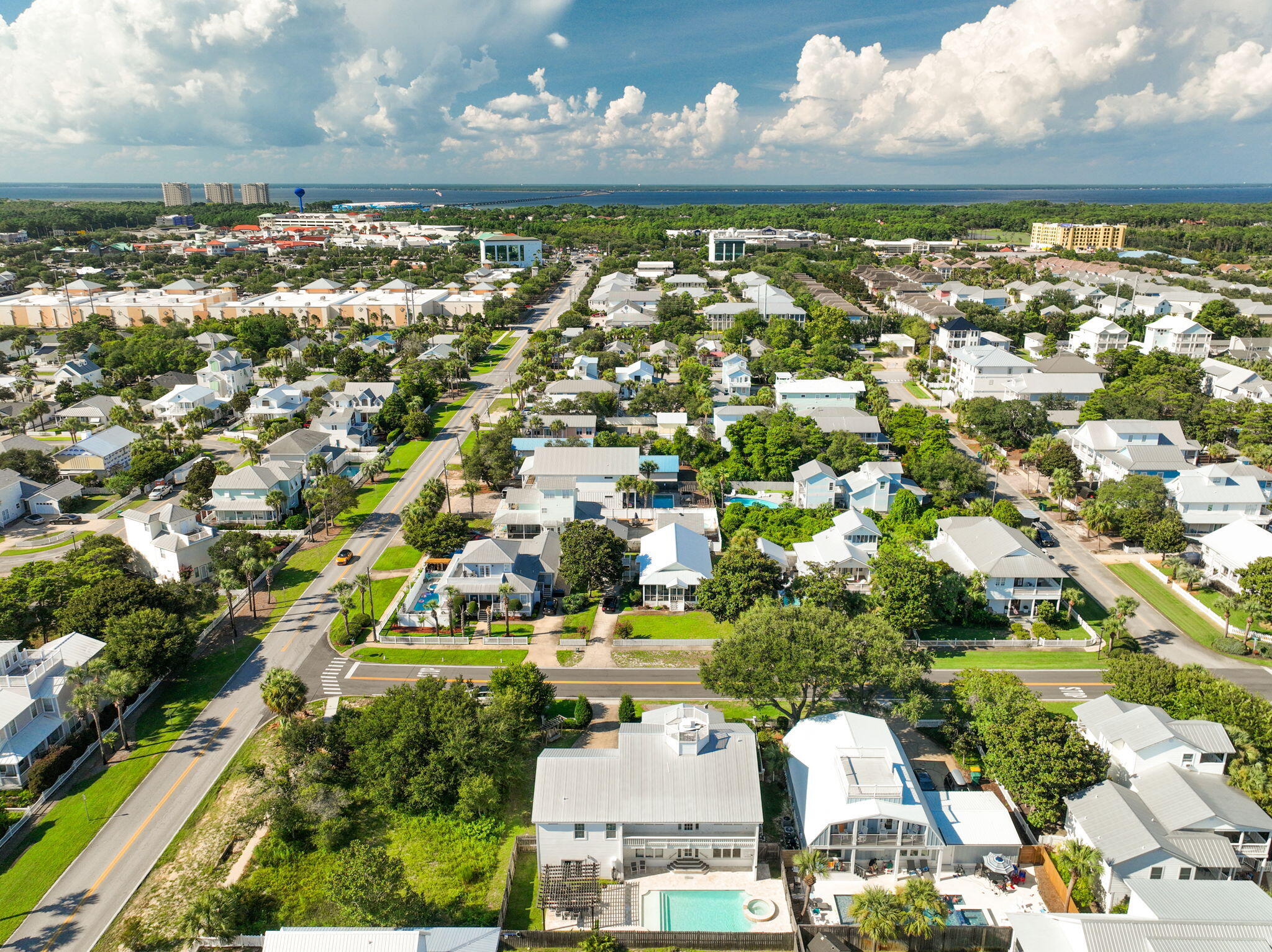 CRYSTAL BEACH - Residential