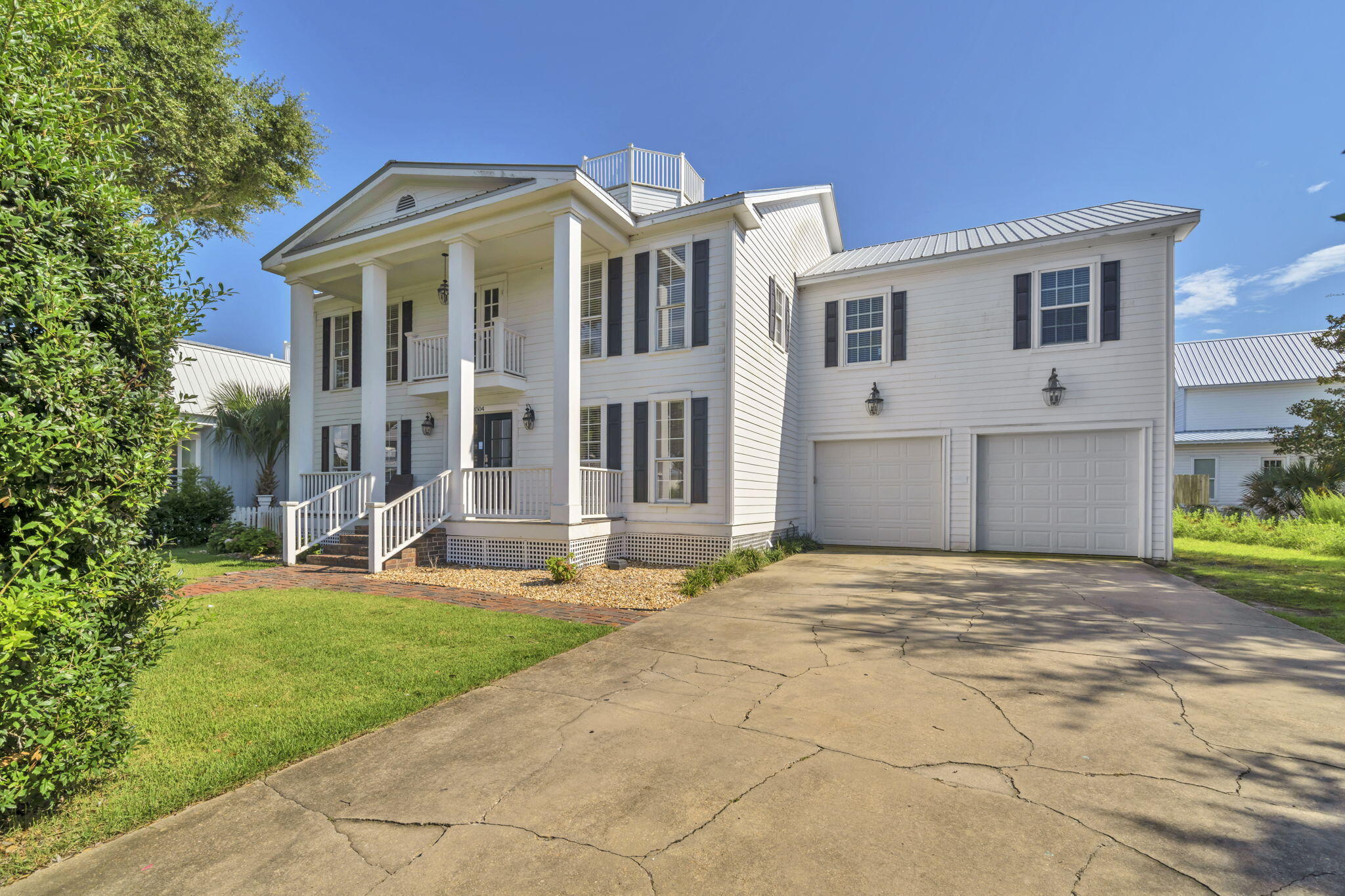 CRYSTAL BEACH - Residential