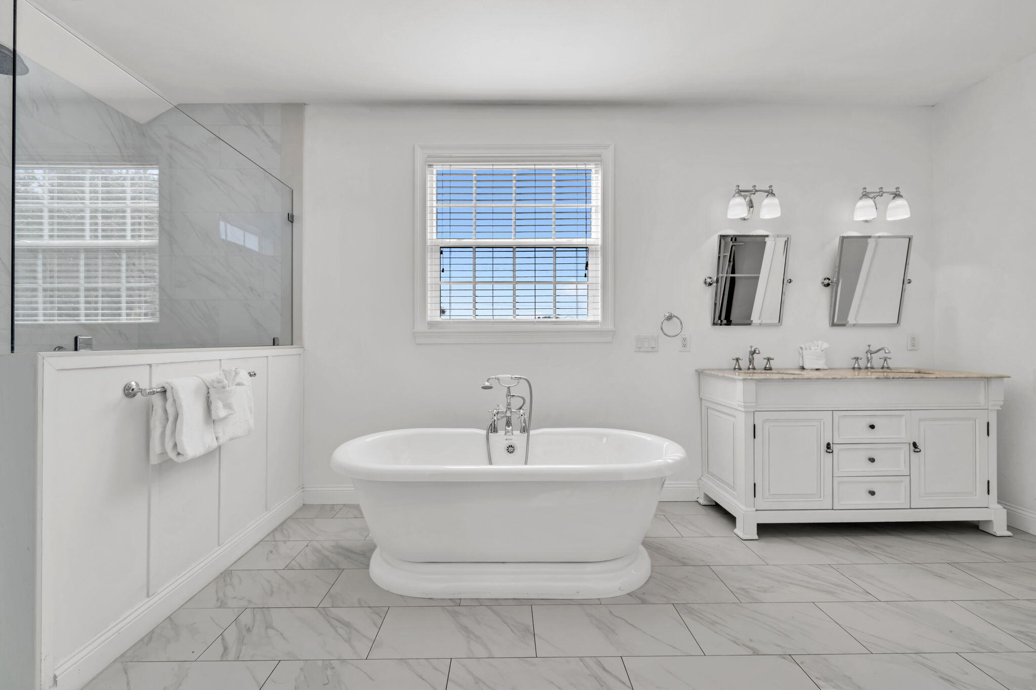 CRYSTAL BEACH - Residential