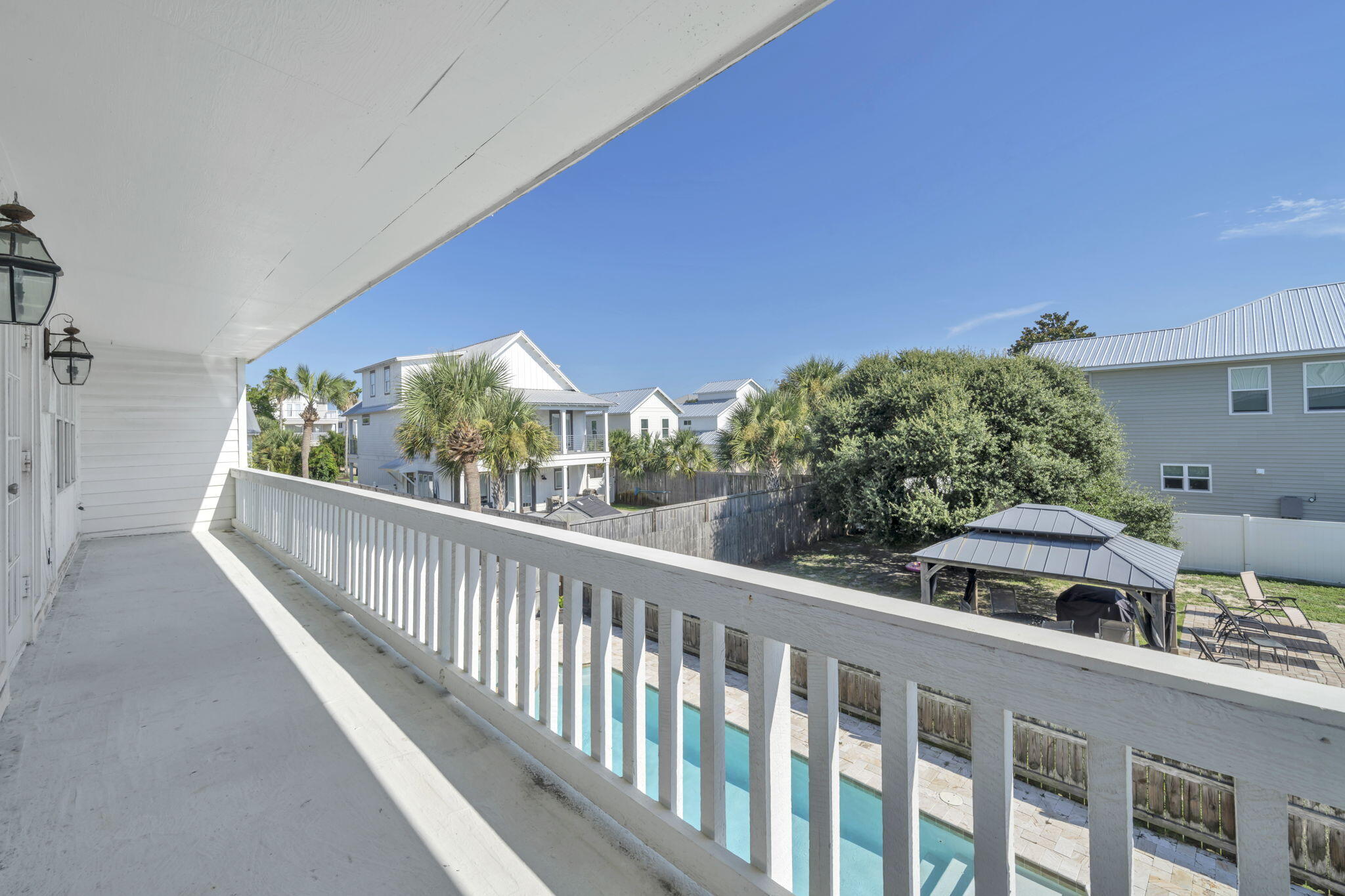 CRYSTAL BEACH - Residential