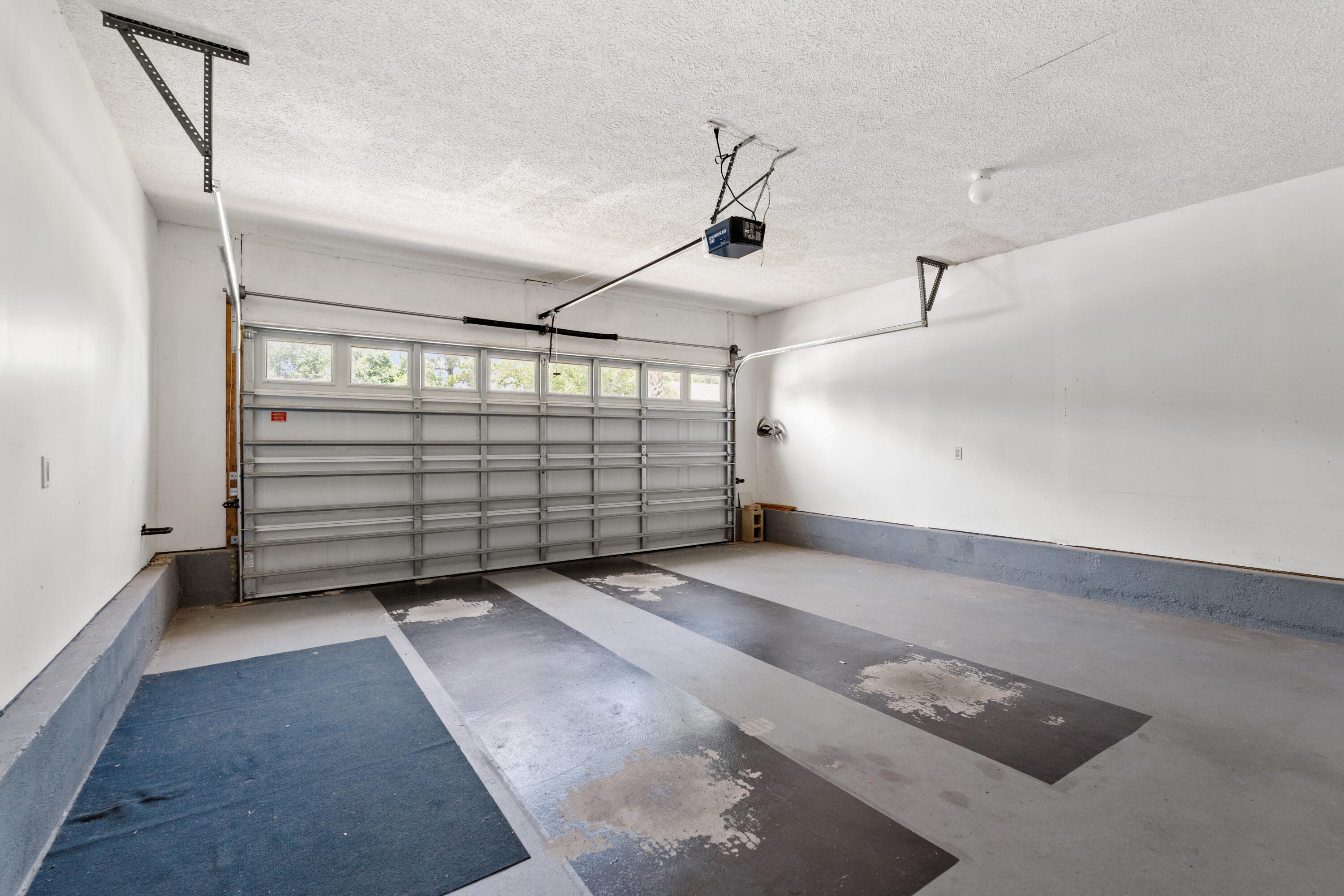 NORTH LAGOON HEIGHTS - Residential