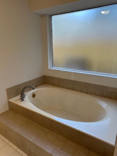 PARKWOOD ESTATES PH 1 BLUEWATER BAY - Residential Lease
