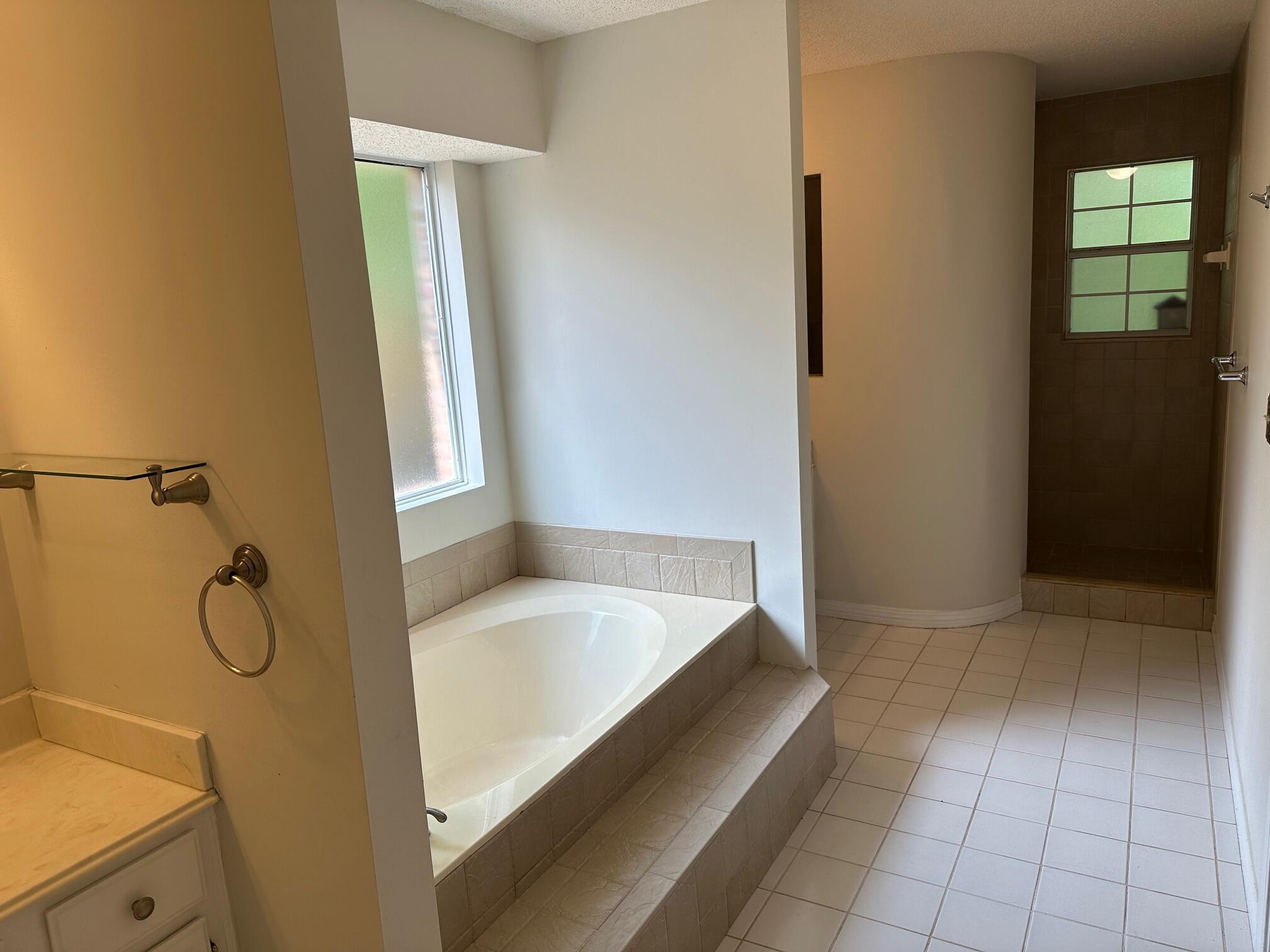 PARKWOOD ESTATES PH 1 BLUEWATER BAY - Residential Lease