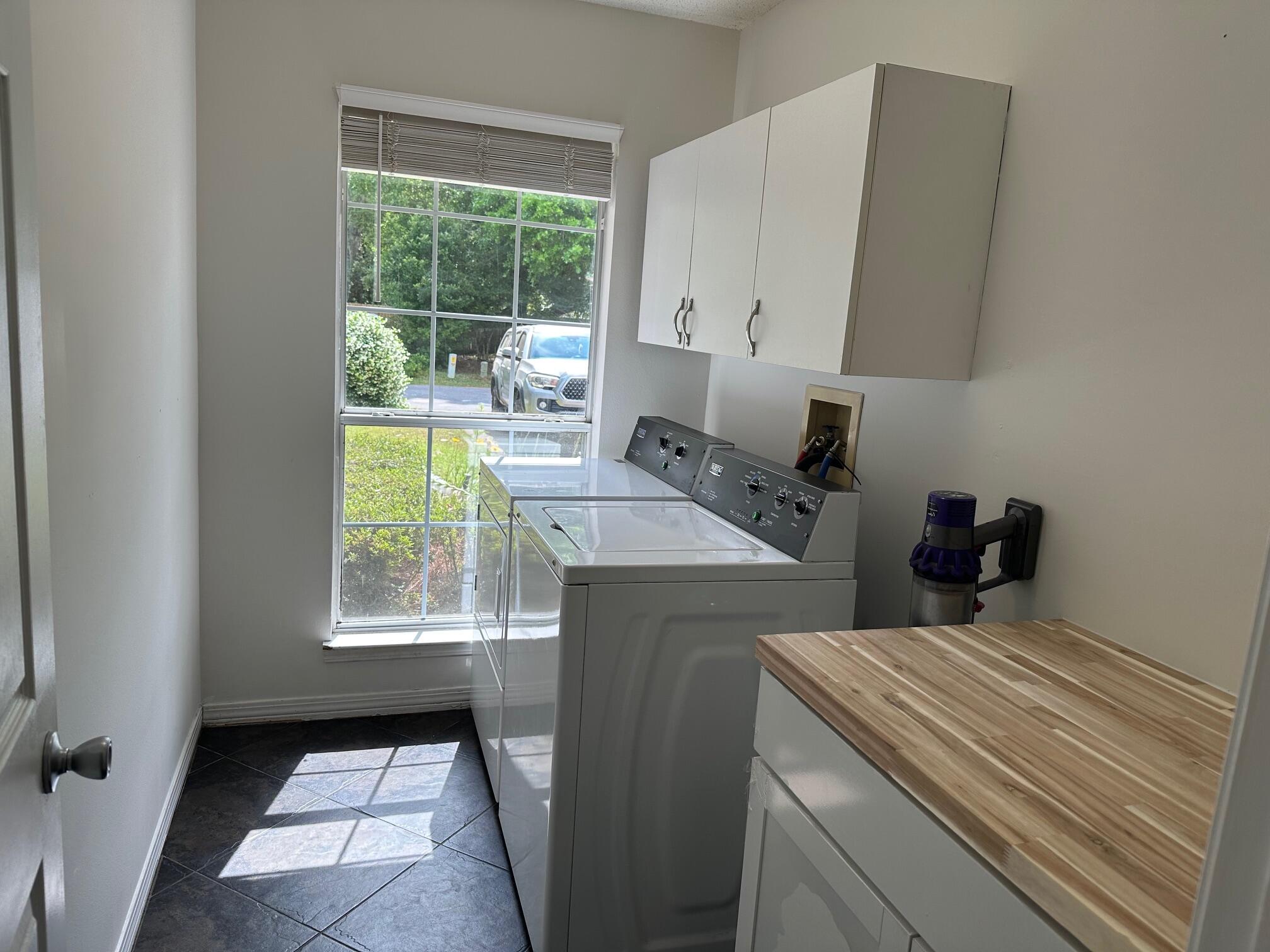 PARKWOOD ESTATES PH 1 BLUEWATER BAY - Residential Lease