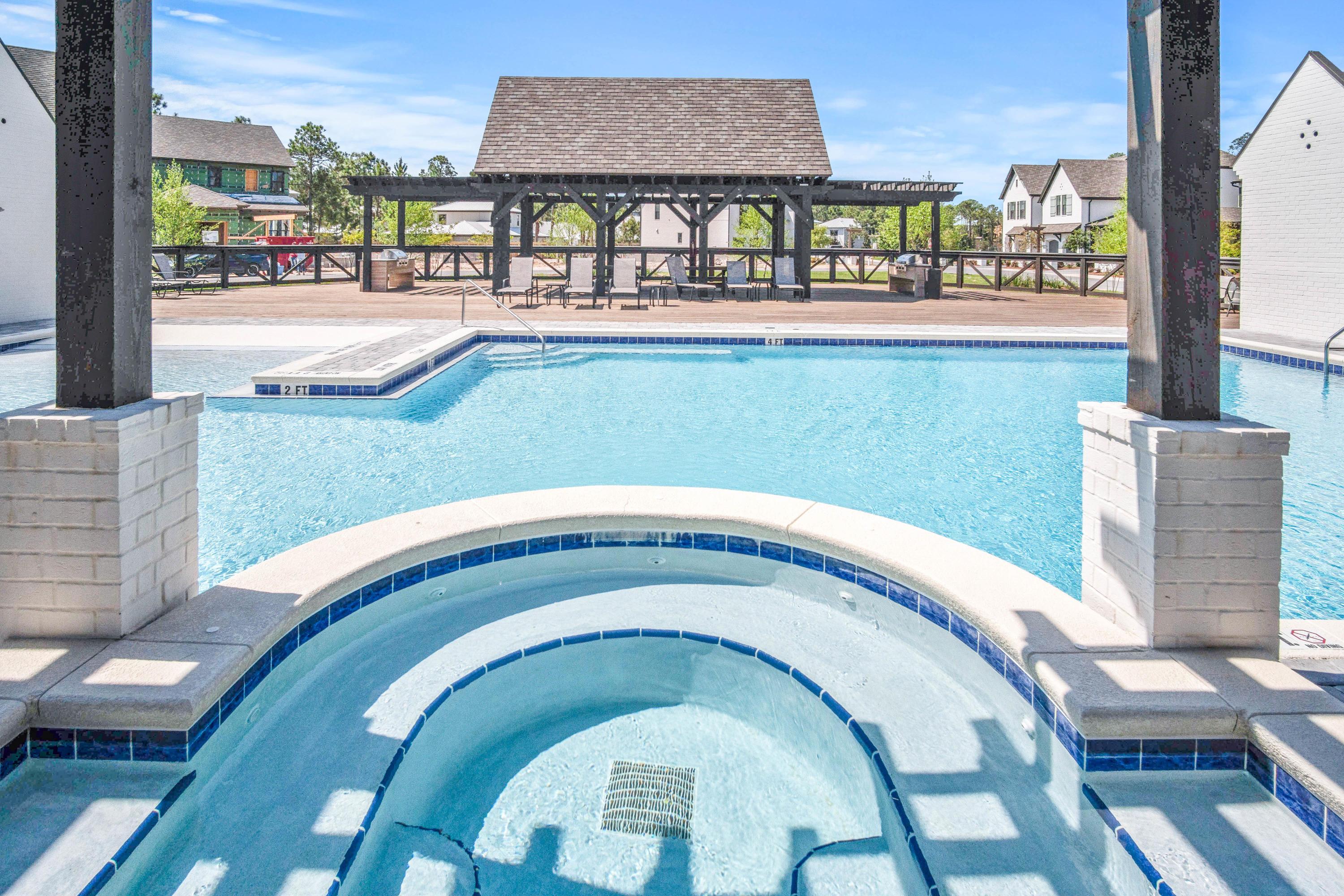 RidgeWalk - Residential