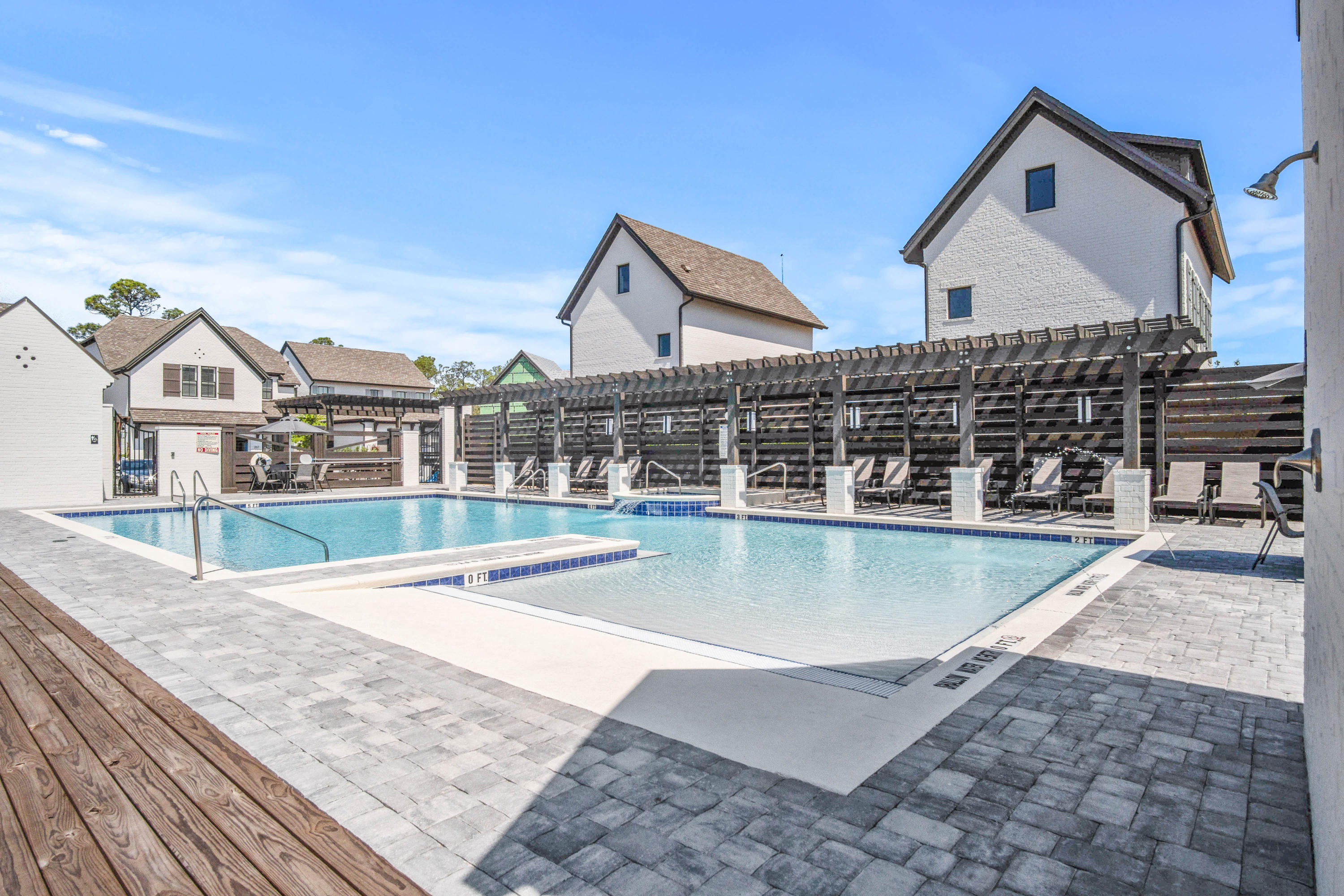 RidgeWalk - Residential