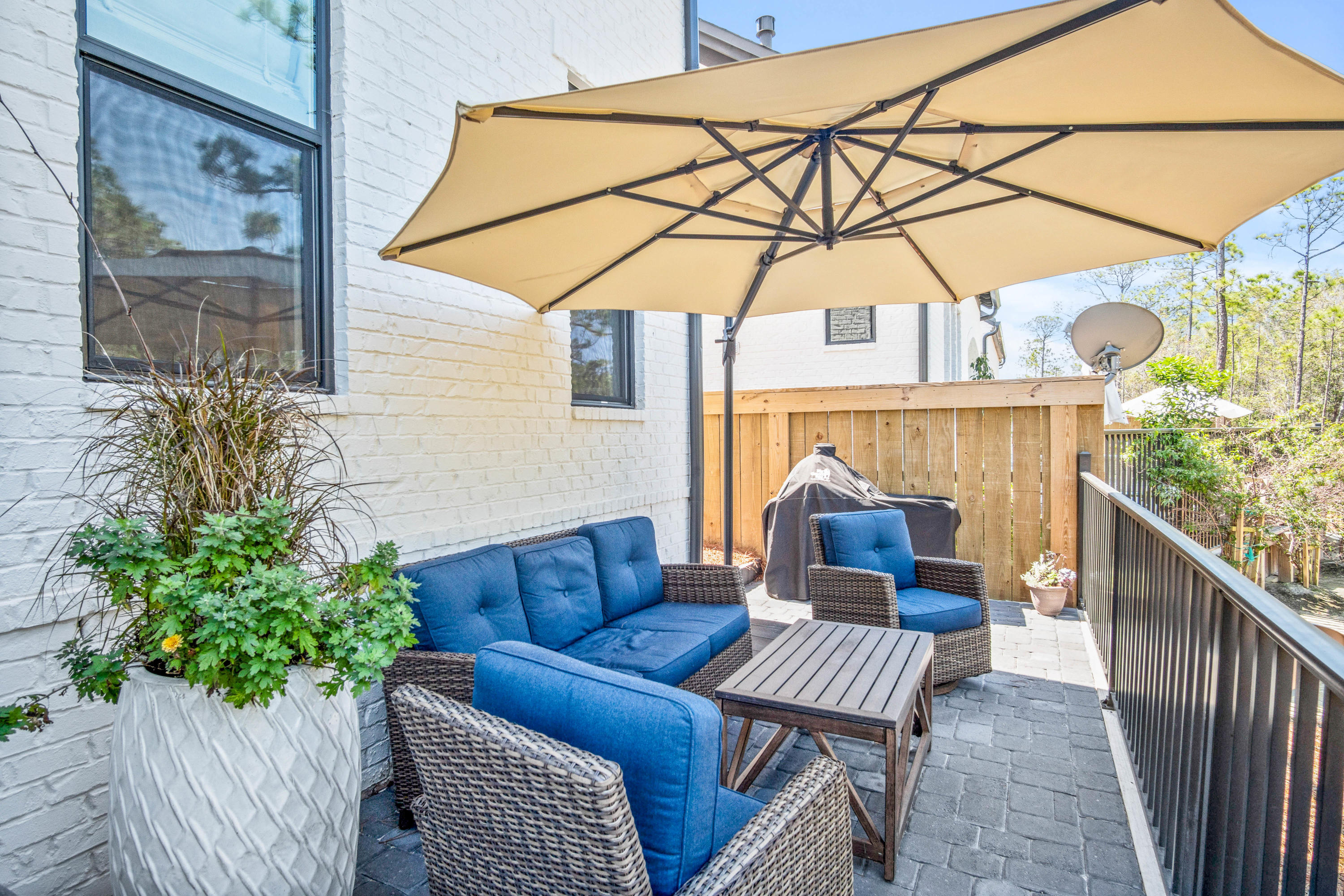 RidgeWalk - Residential