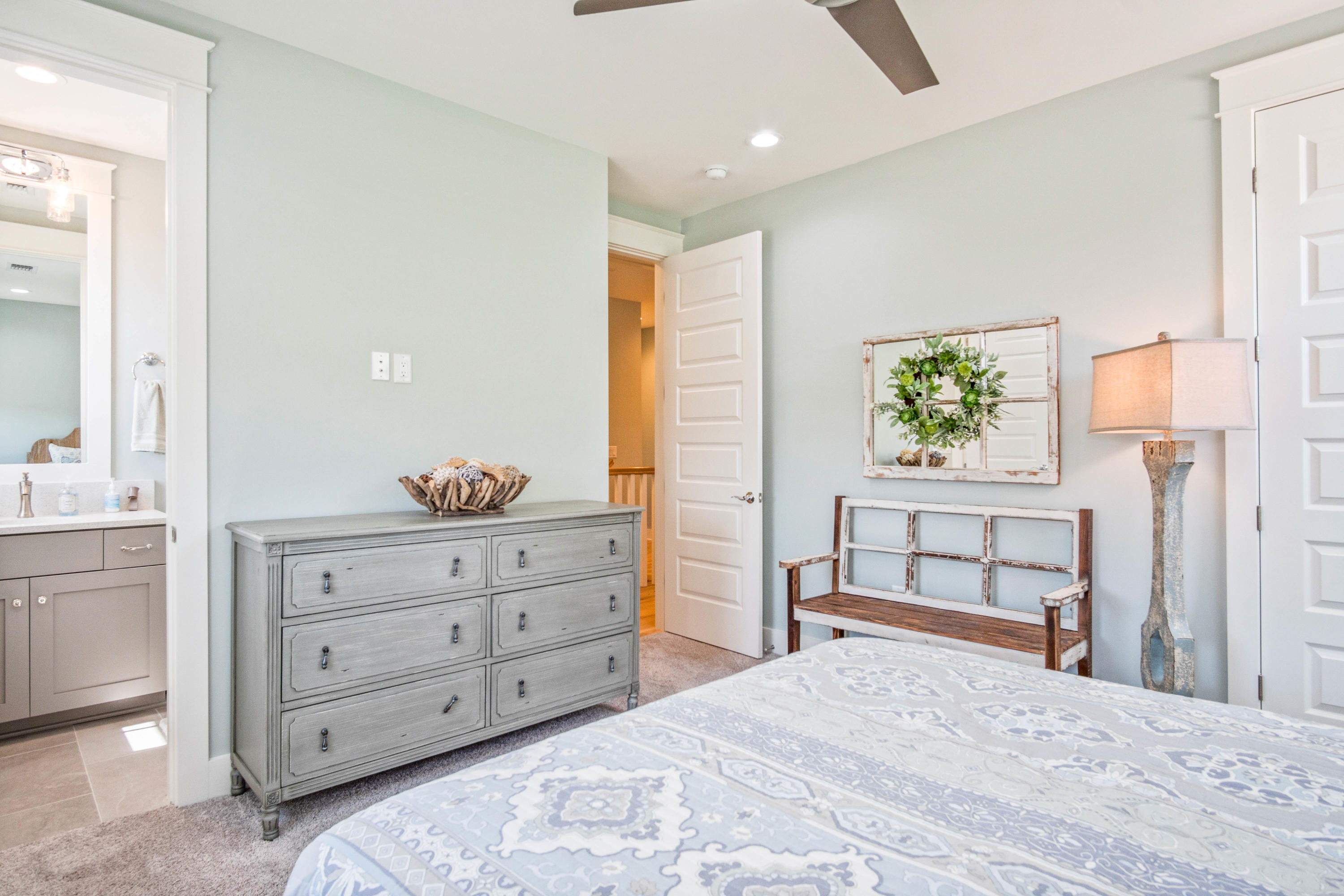 RidgeWalk - Residential