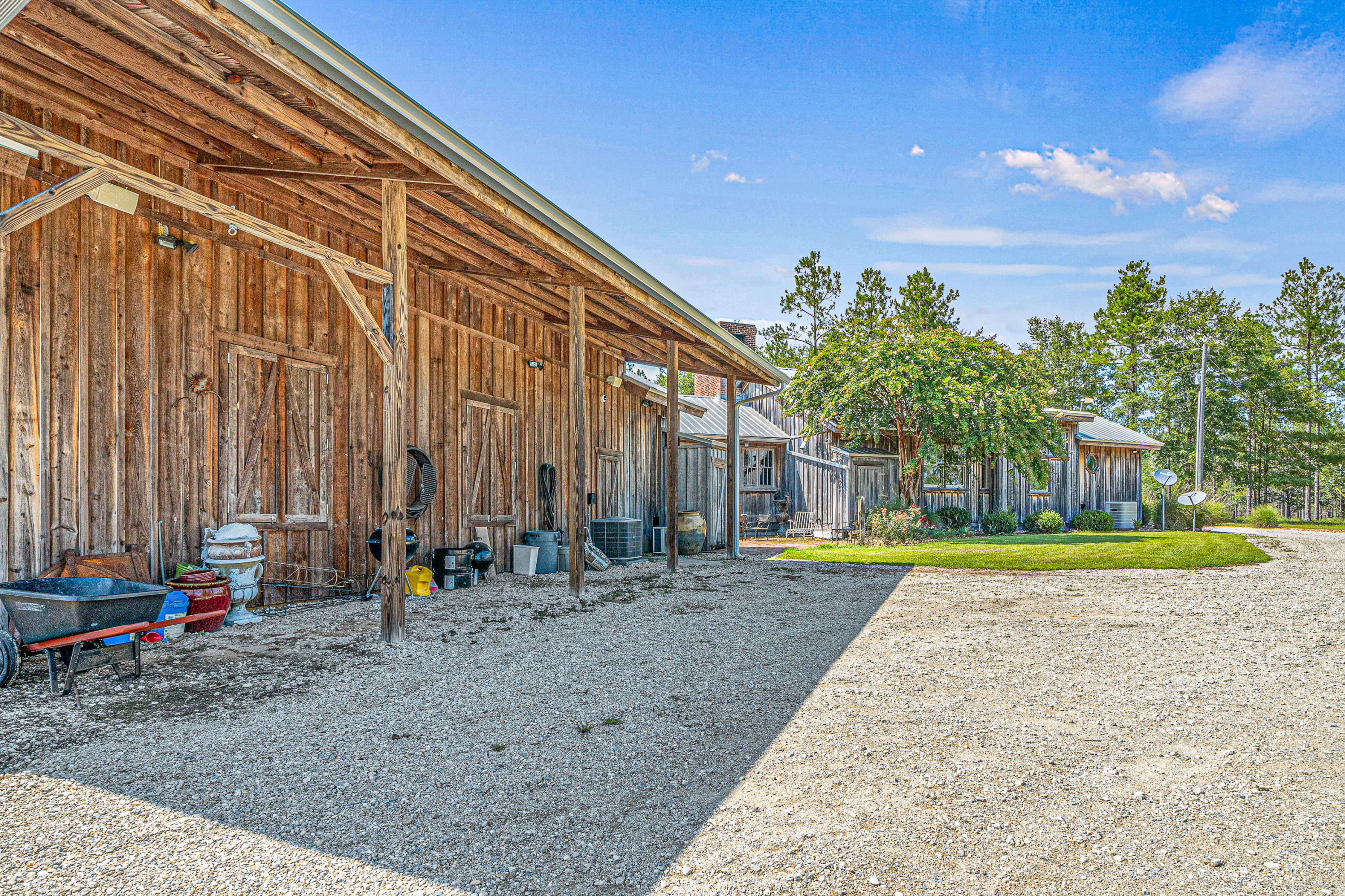 WALTON PLANTATION - Residential
