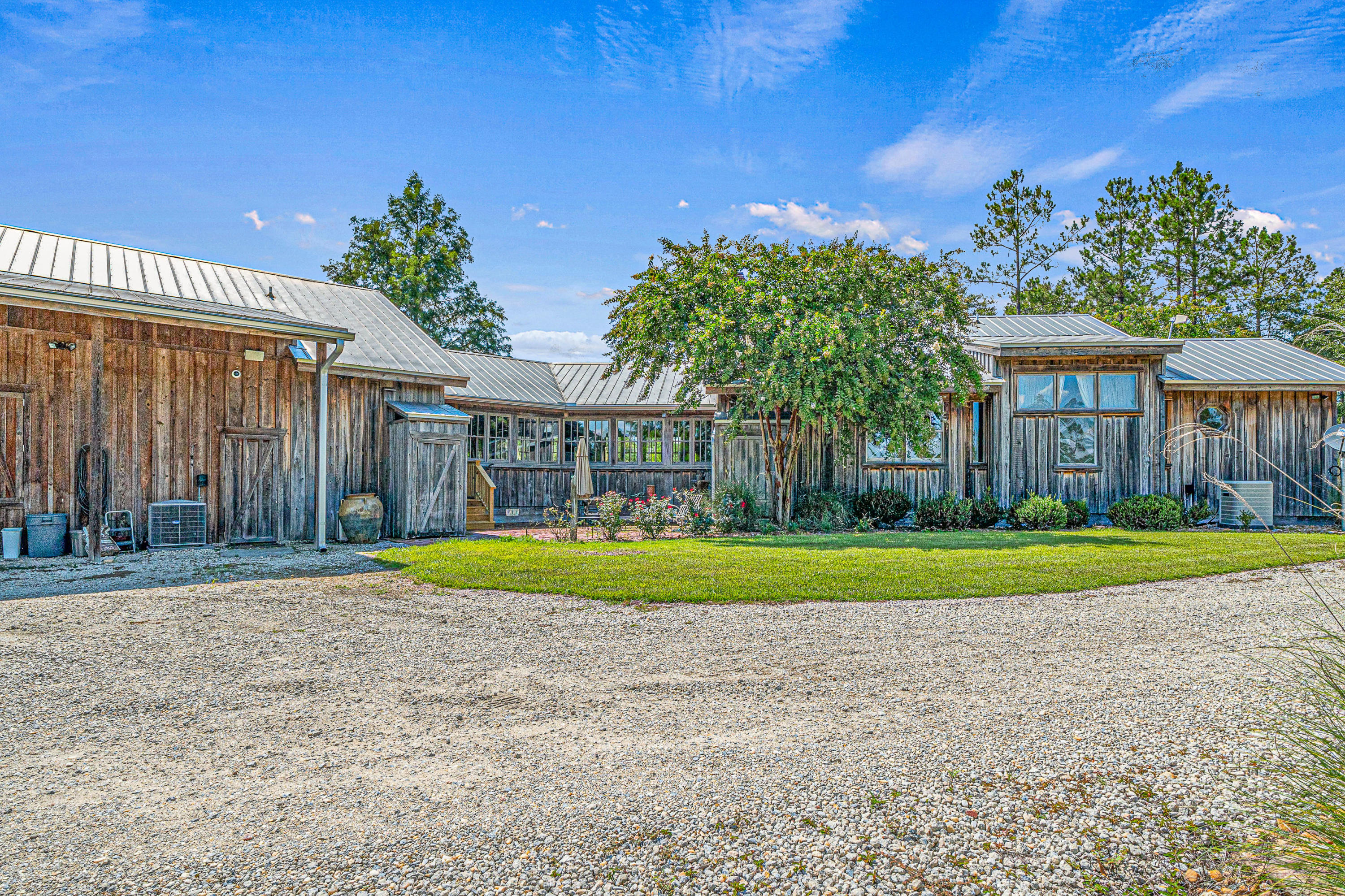 WALTON PLANTATION - Residential