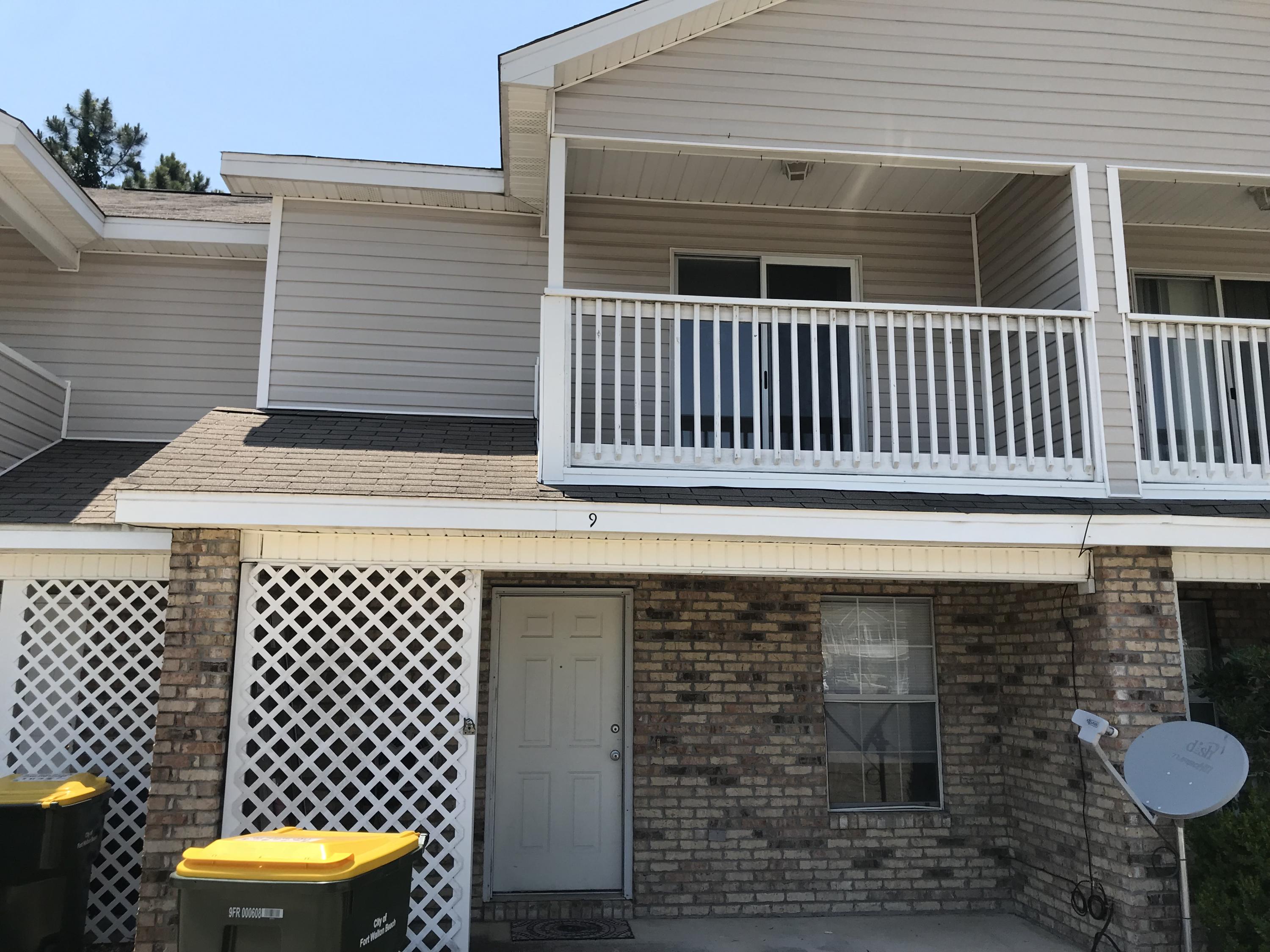 Awesome two story townhome with a great location, central to shopping, beaches, and both bases ( Hulburt and Eglin AFB ). Walking in you'll find wood floors in the spacious living room. The half bathroom is downstairs convenient for guest. The two bedrooms are on the second floor with the full bath. Don't miss the covered balcony!
