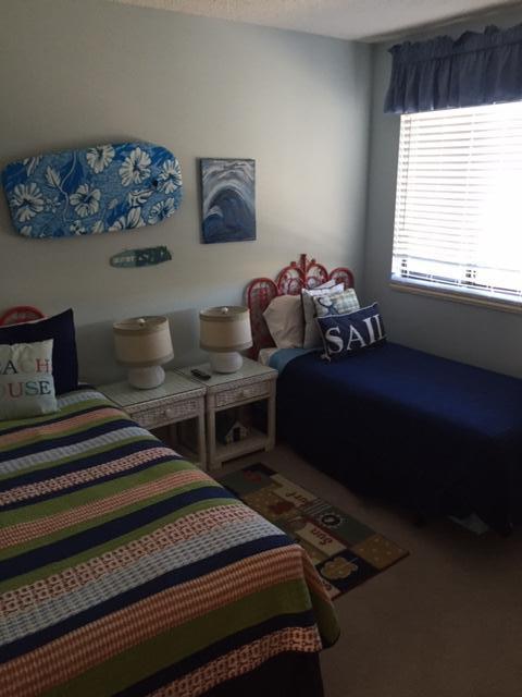 EMERALD HILL CONDO PH 3 - Residential