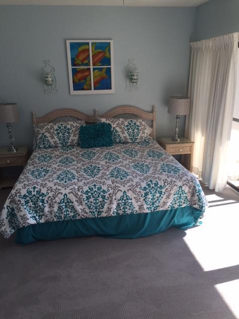 EMERALD HILL CONDO PH 3 - Residential