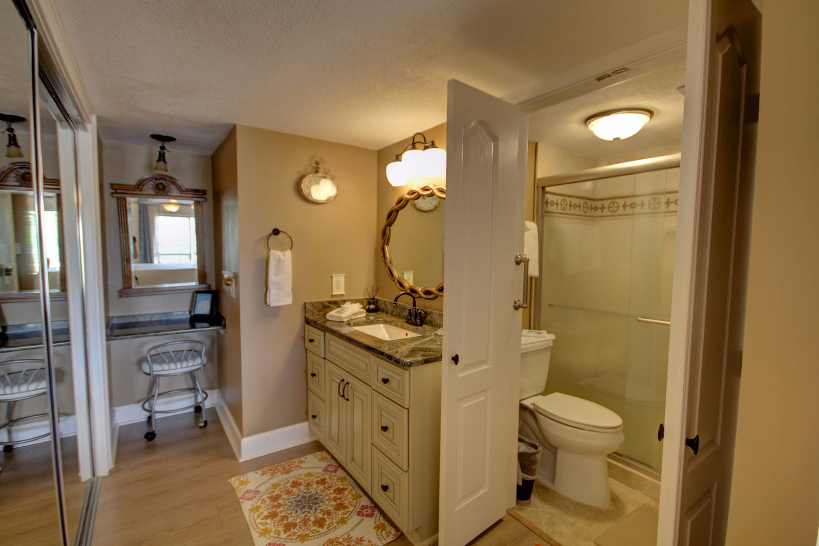 EL MATADOR CONDO - Residential