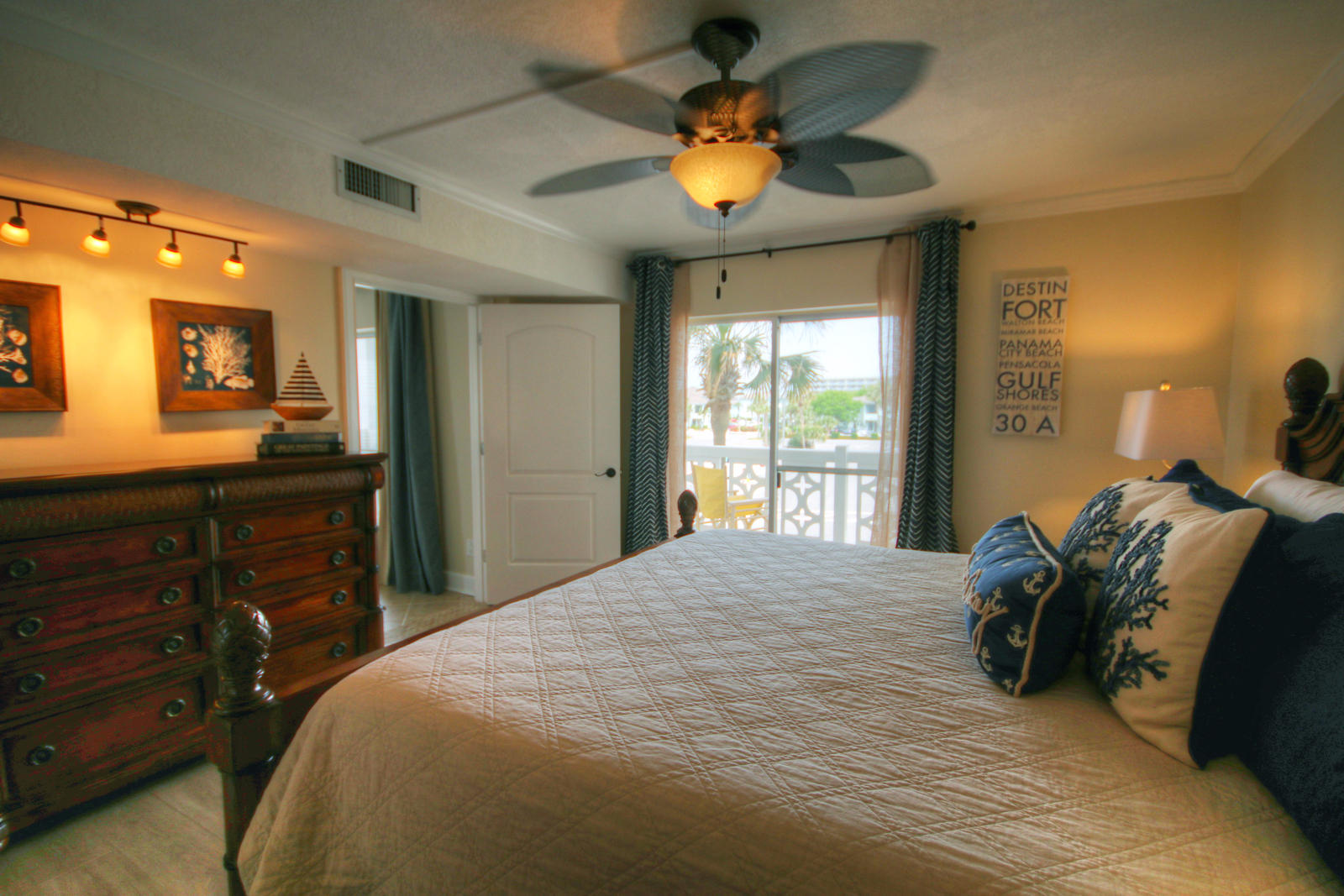 EL MATADOR CONDO - Residential