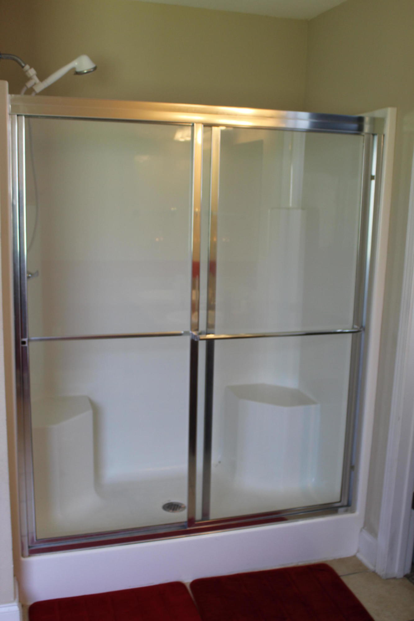 SILVER SPRINGS EST - Residential