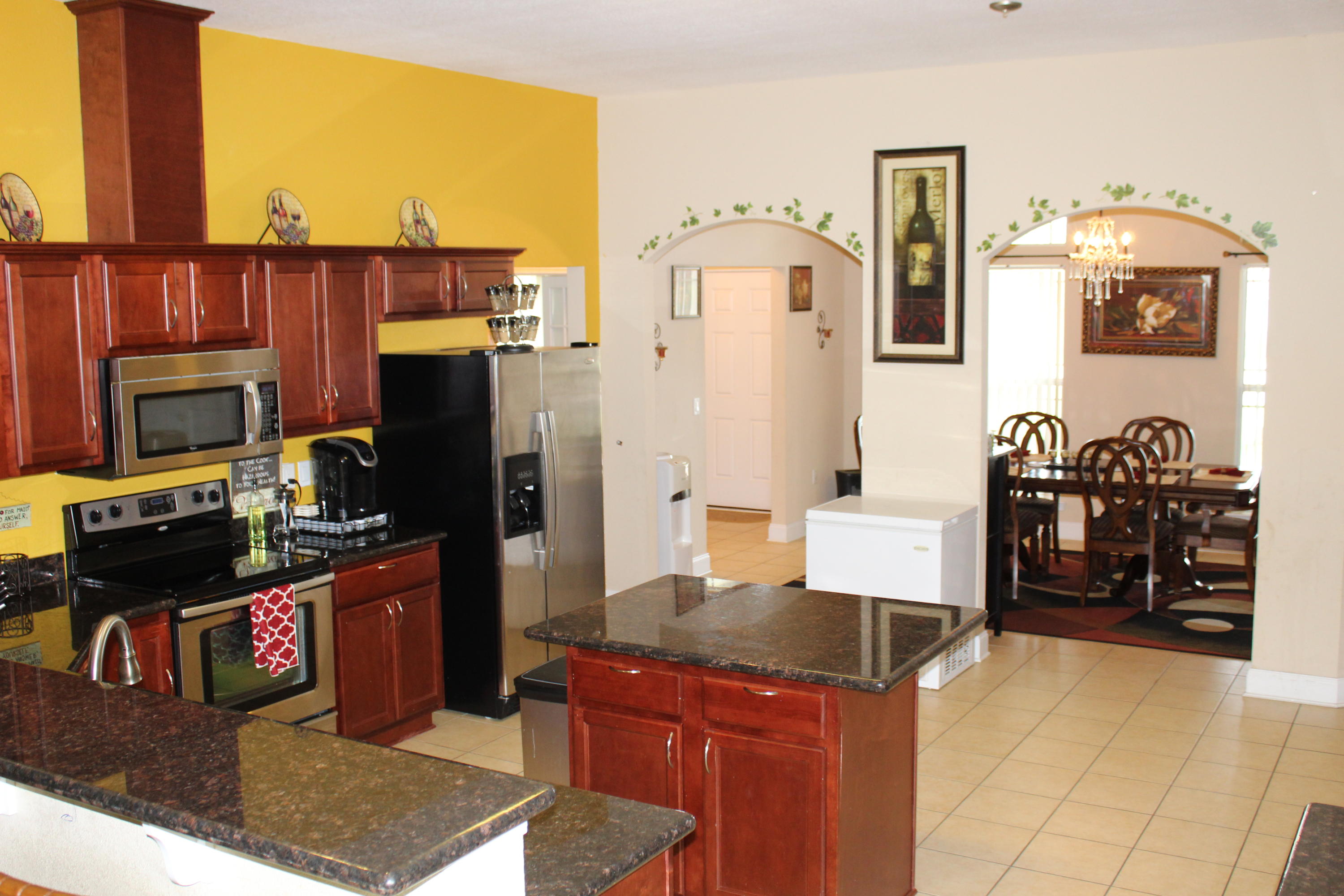 SILVER SPRINGS EST - Residential