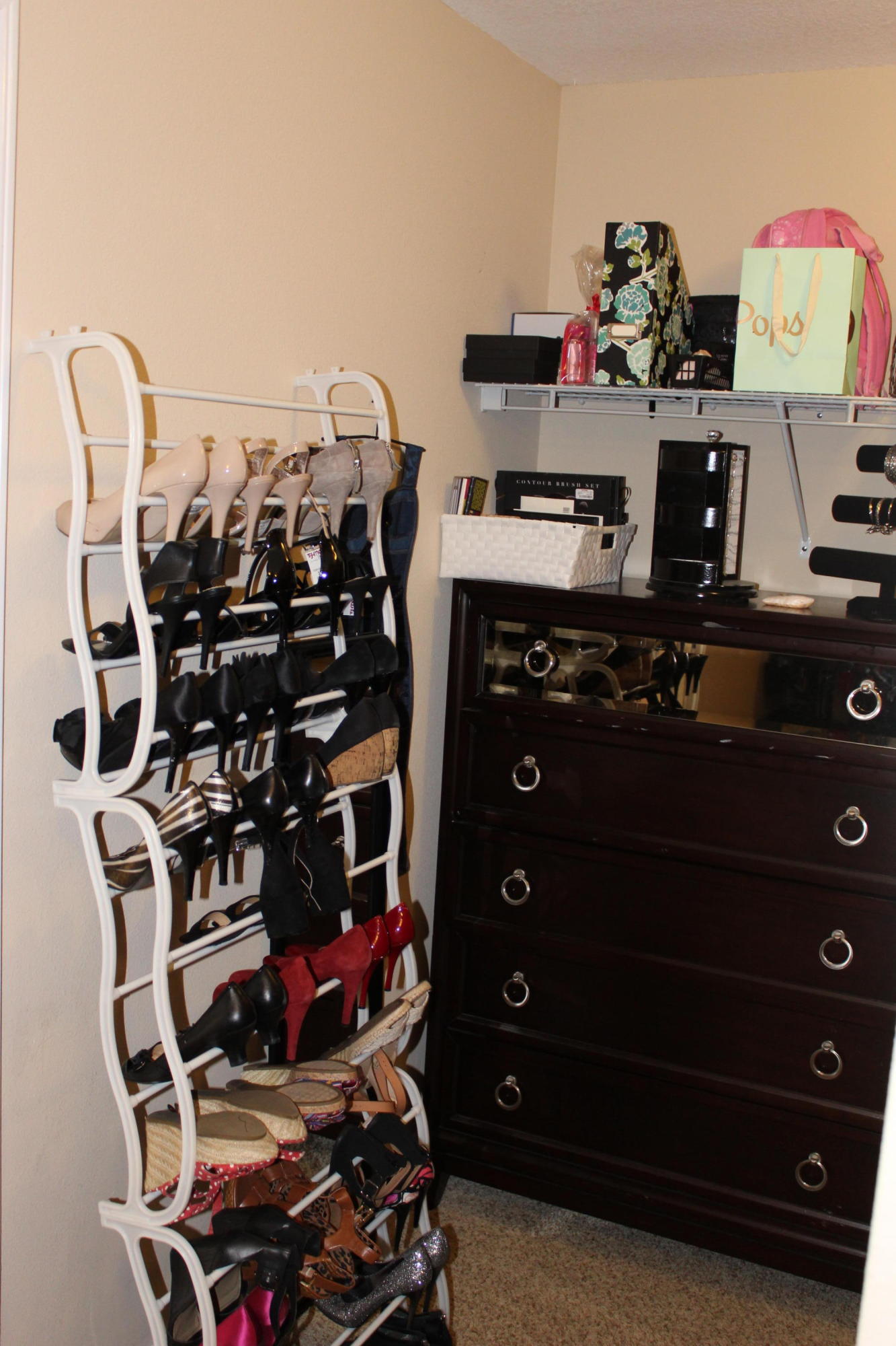 SILVER SPRINGS EST - Residential