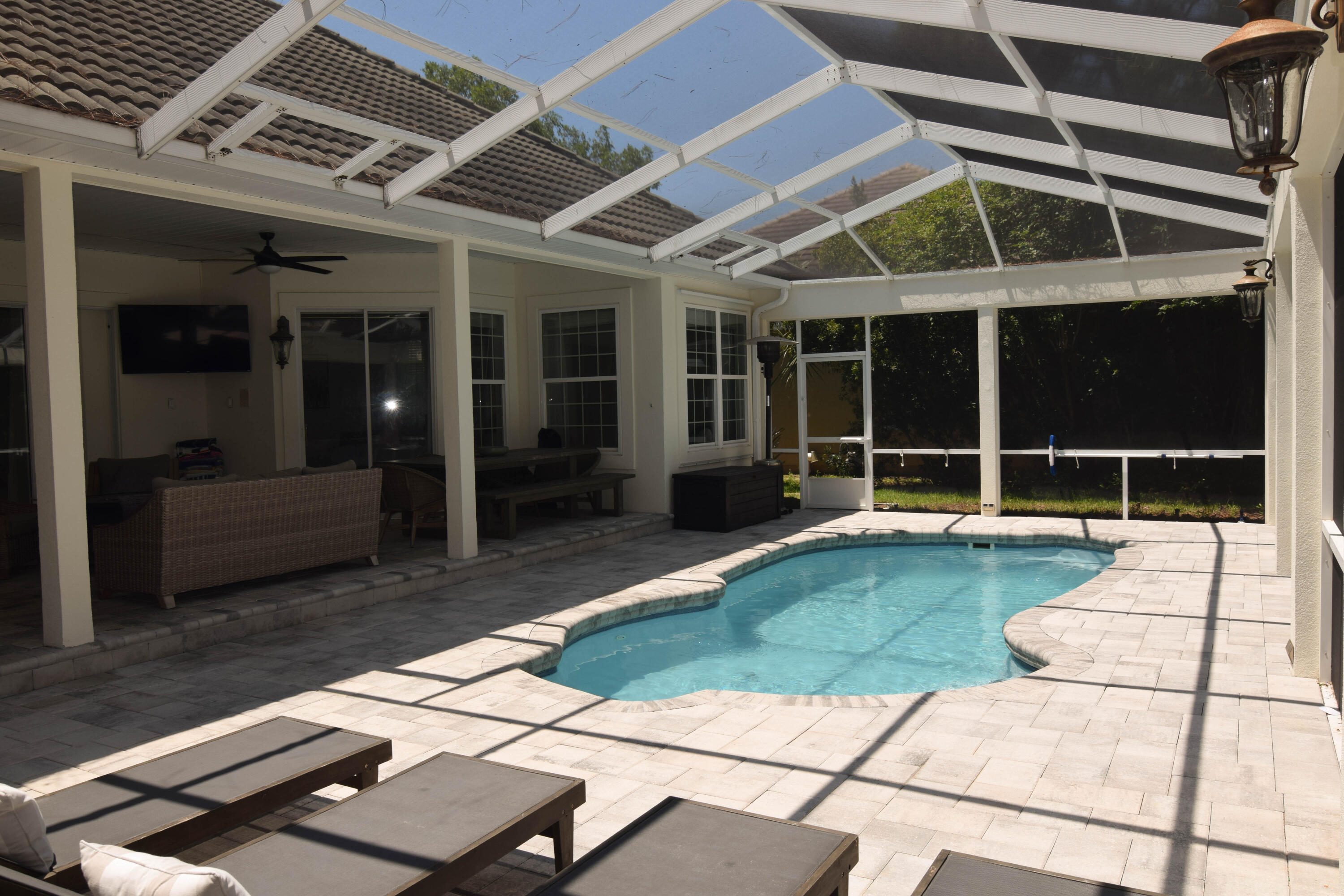 REGATTA BAY COMMODORE POINT - Residential